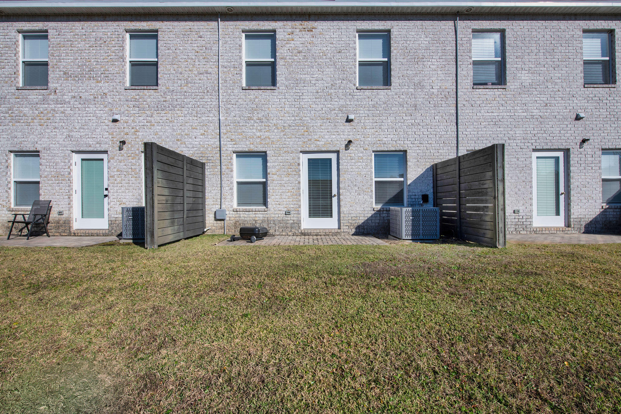 STABLE LANES - Residential