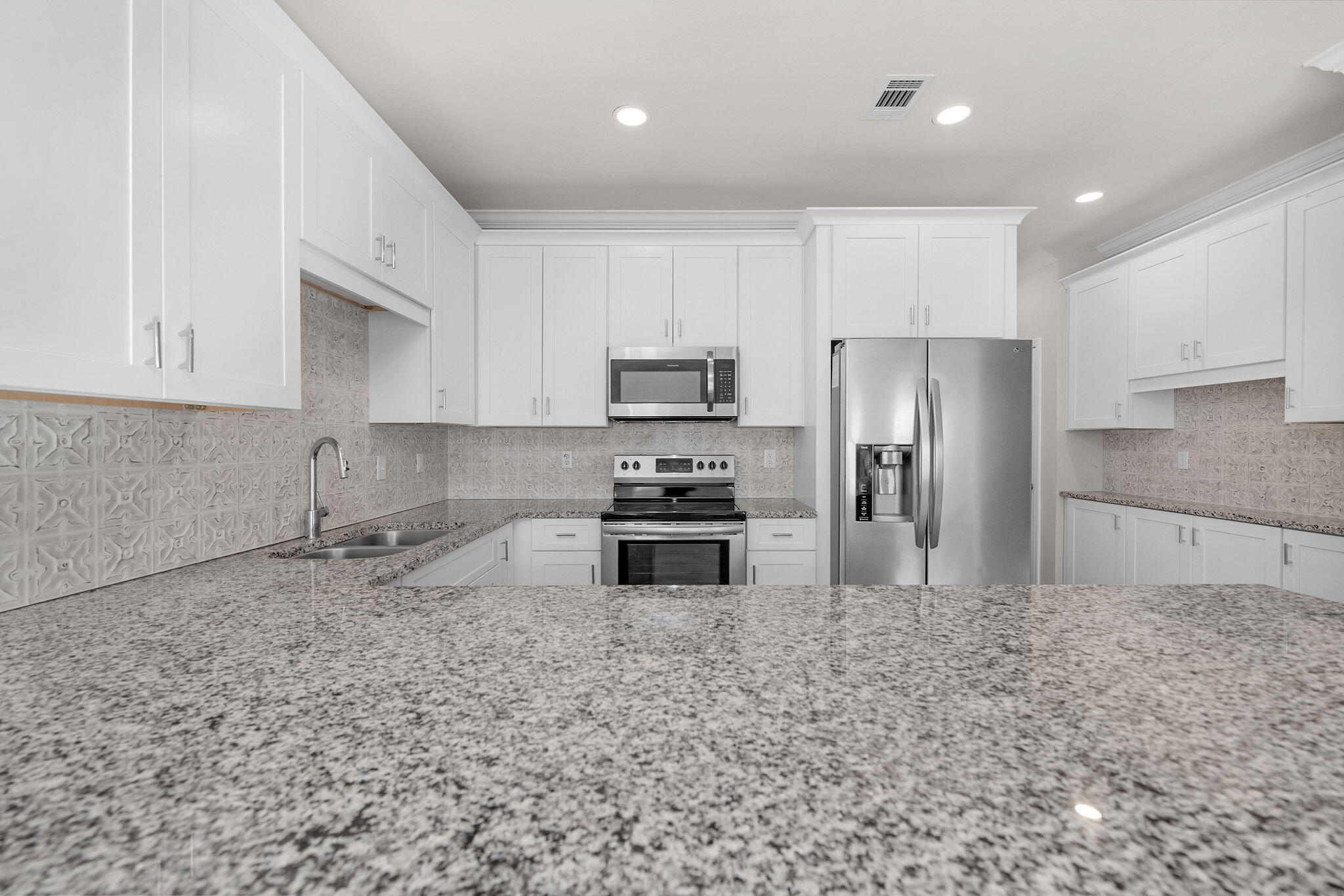 STABLE LANES - Residential