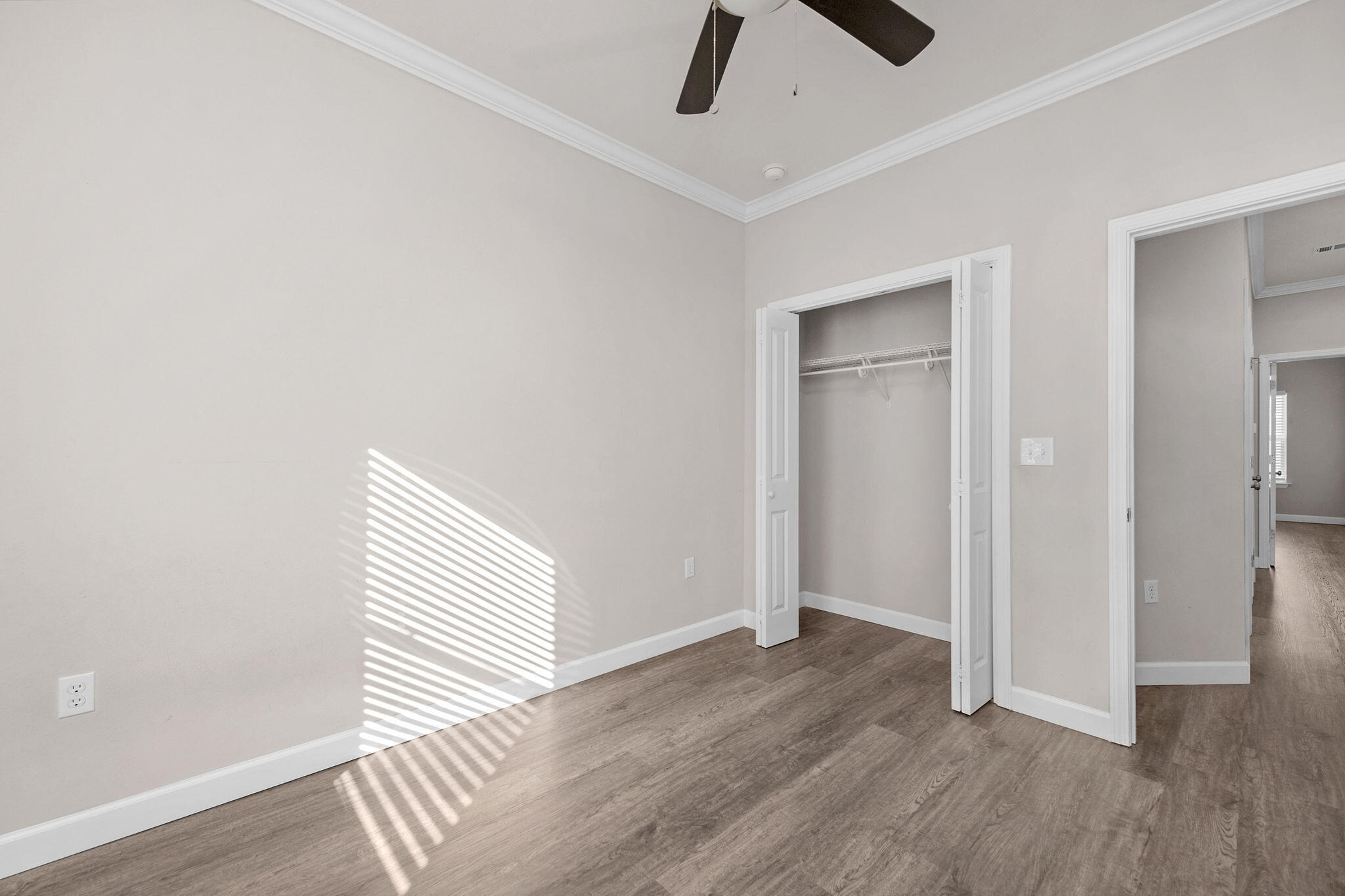 STABLE LANES - Residential