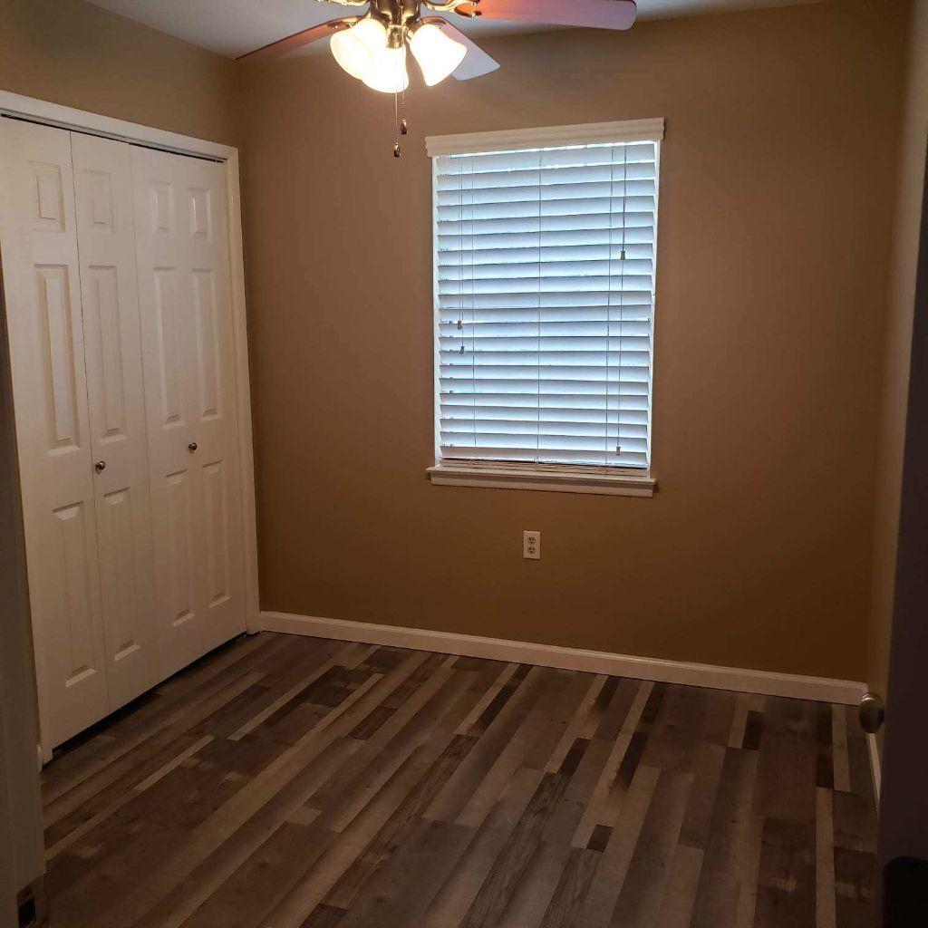 PINE MEADOWS - Residential Lease