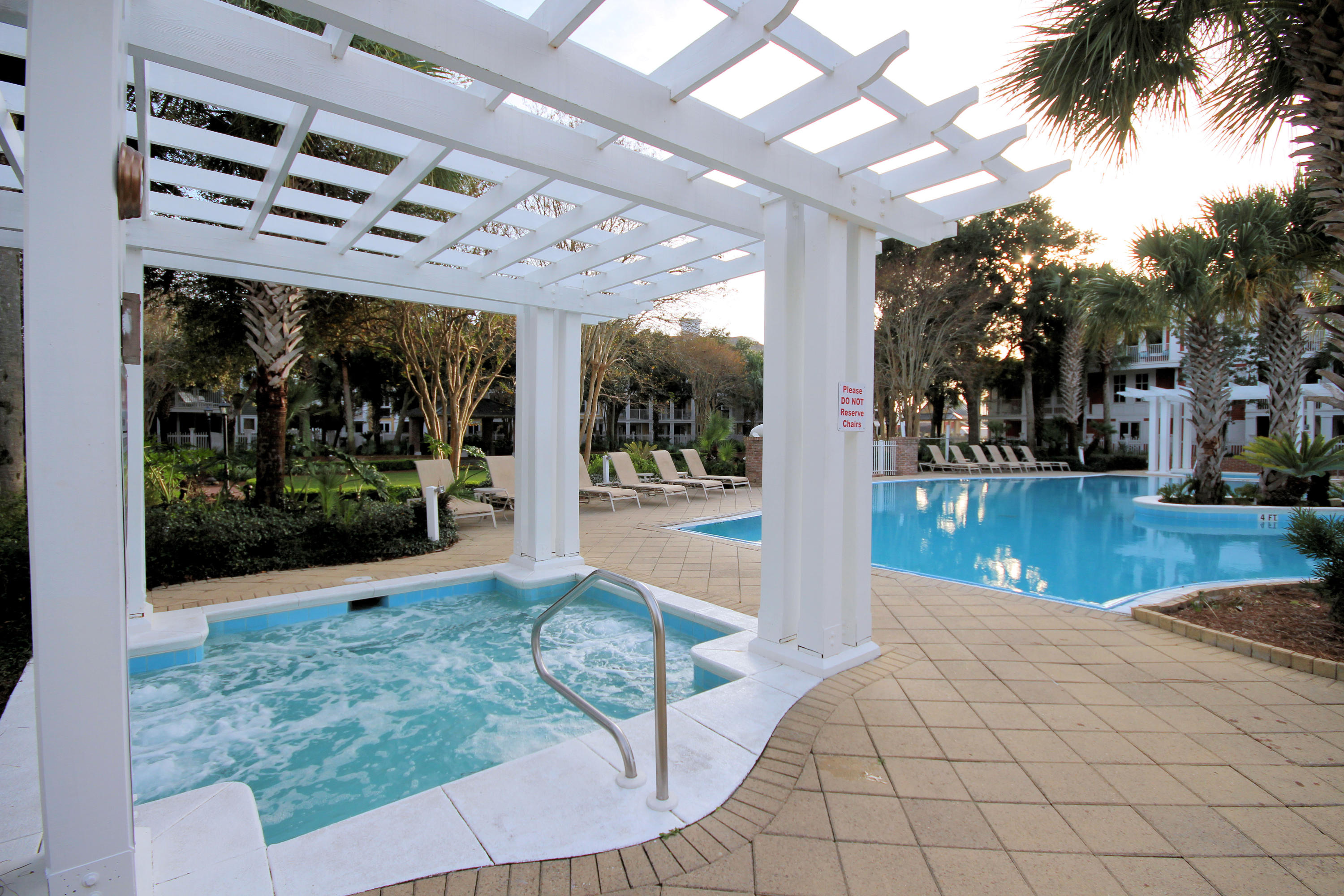 OBSERVATION POINT, Baytowne - Residential