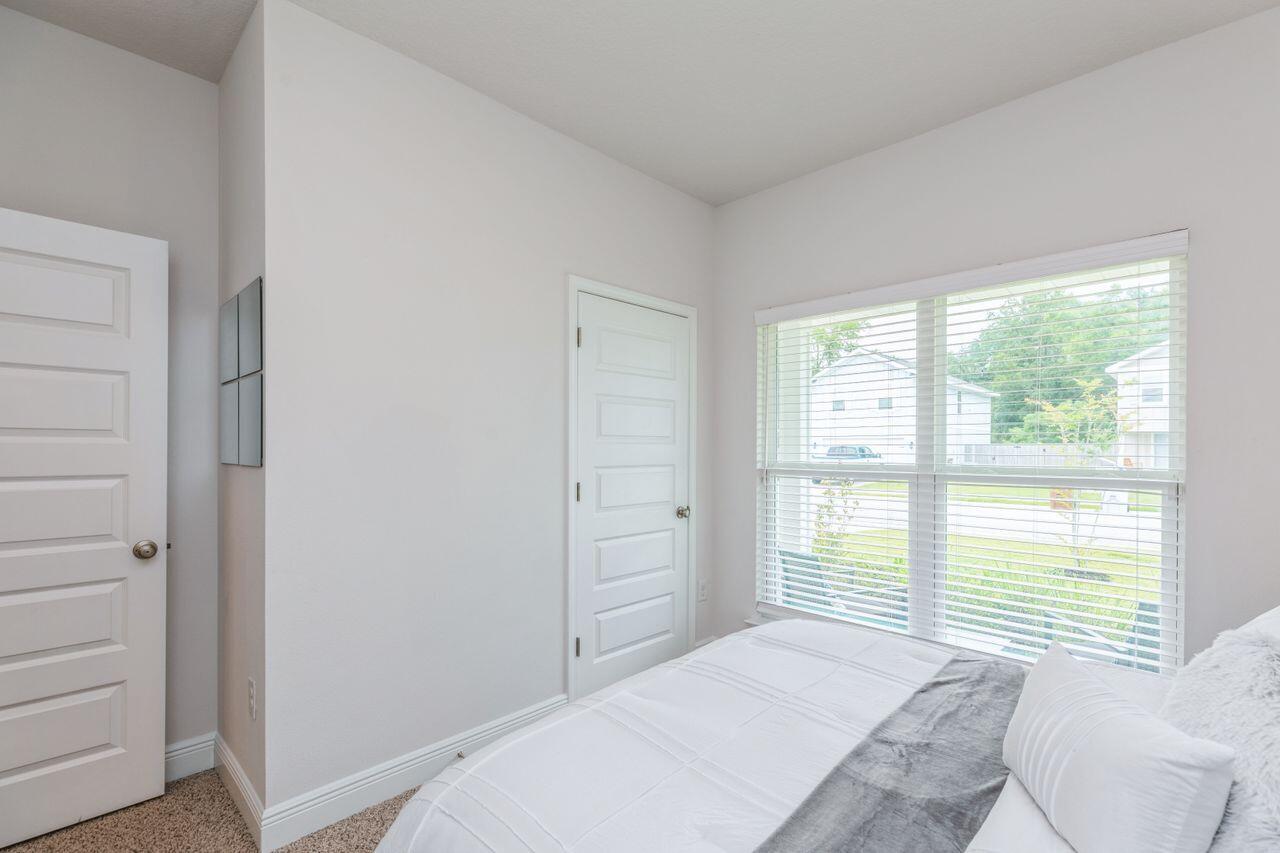 HERITAGE OAKS 1ST ADDN - Residential