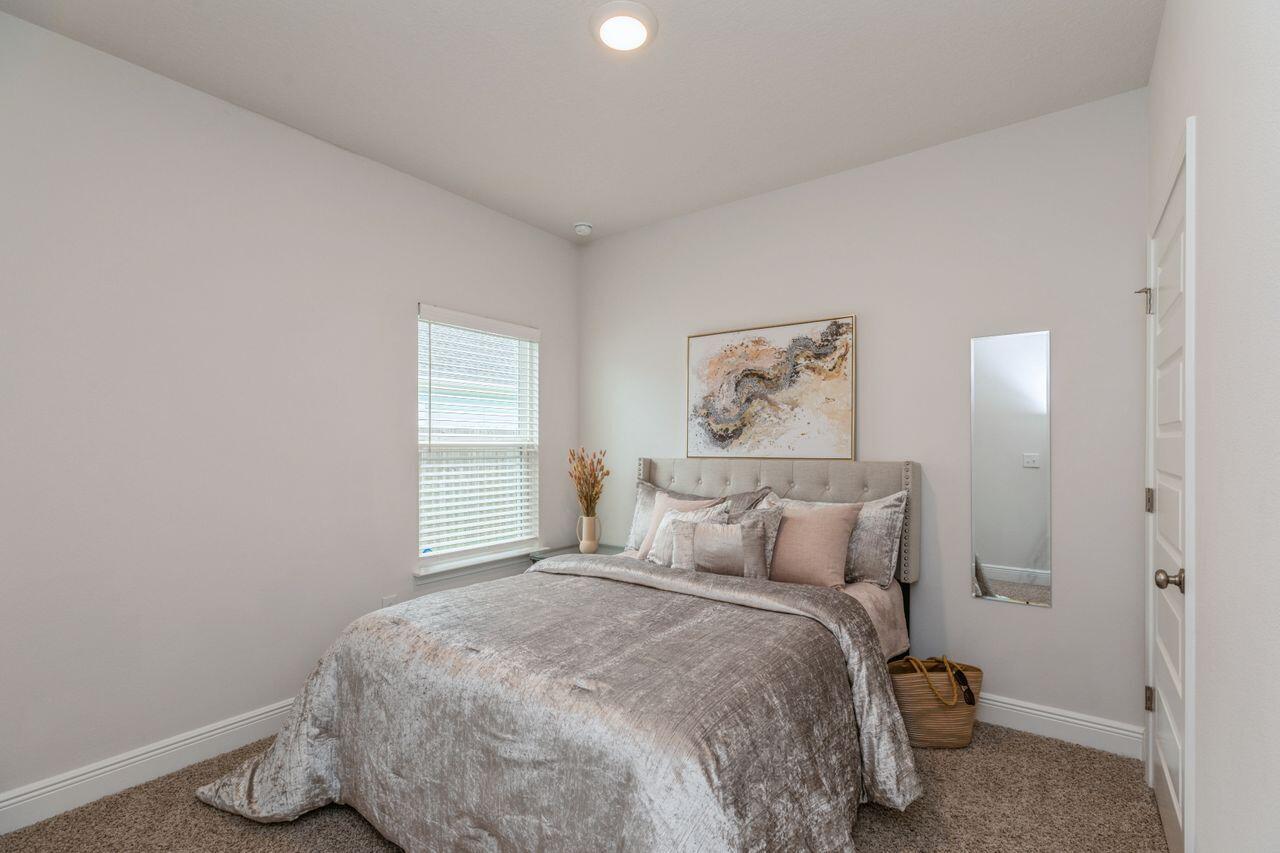 HERITAGE OAKS 1ST ADDN - Residential