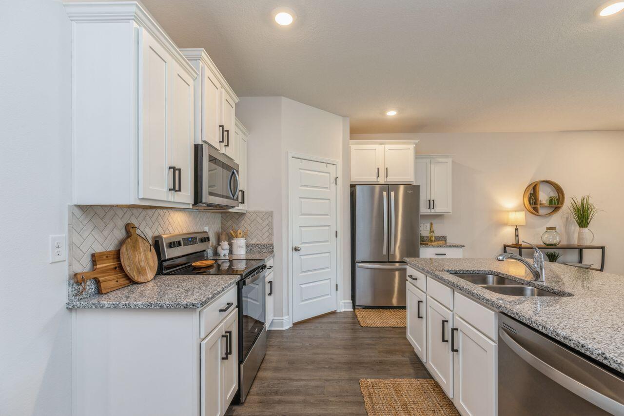 HERITAGE OAKS 1ST ADDN - Residential