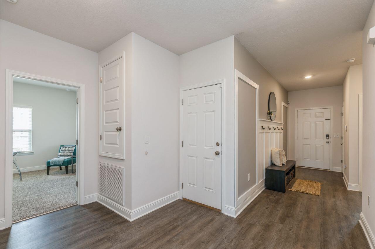 HERITAGE OAKS 1ST ADDN - Residential