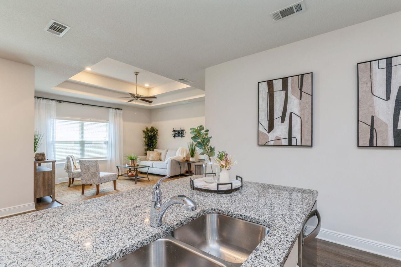 HERITAGE OAKS 1ST ADDN - Residential