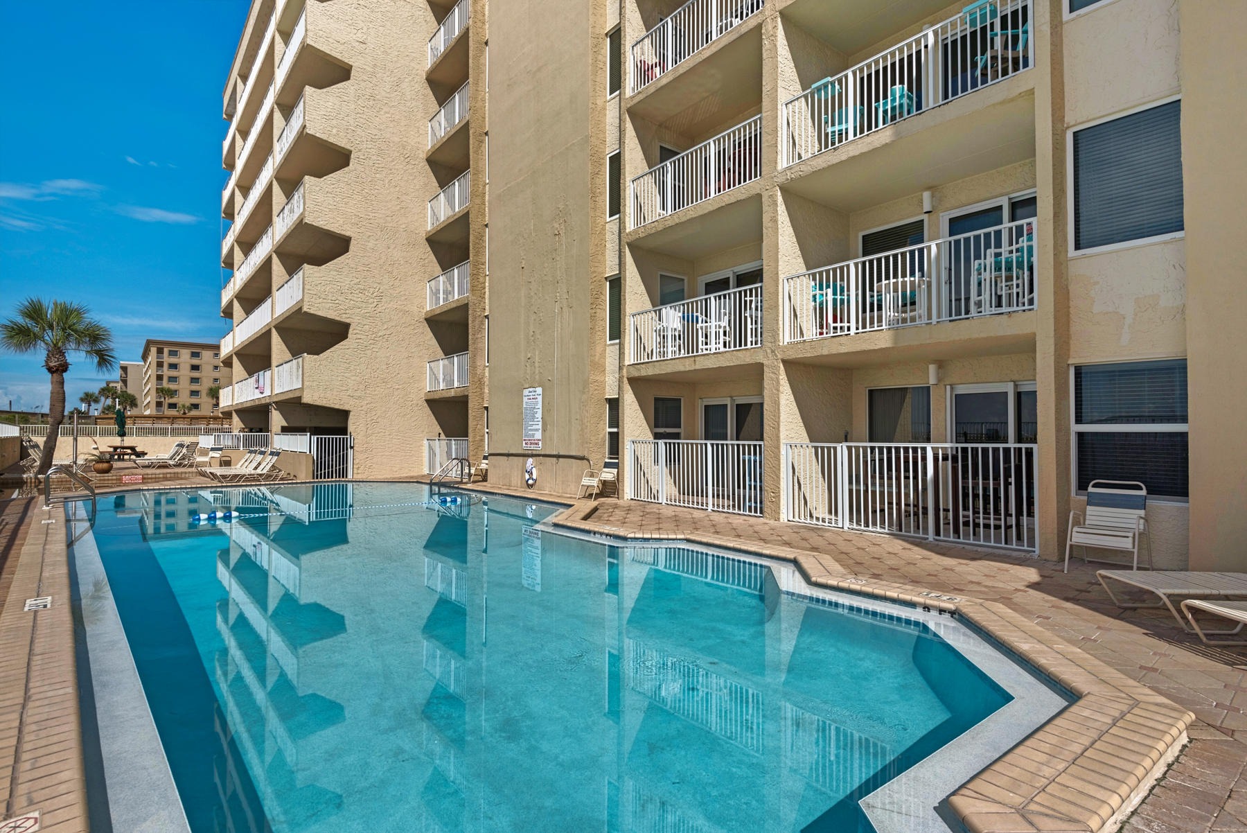 ISLAND ECHO CONDO - Residential