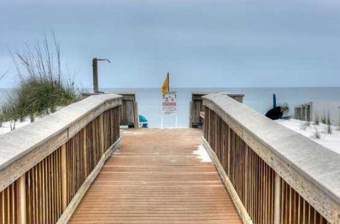 ISLAND ECHO CONDO - Residential