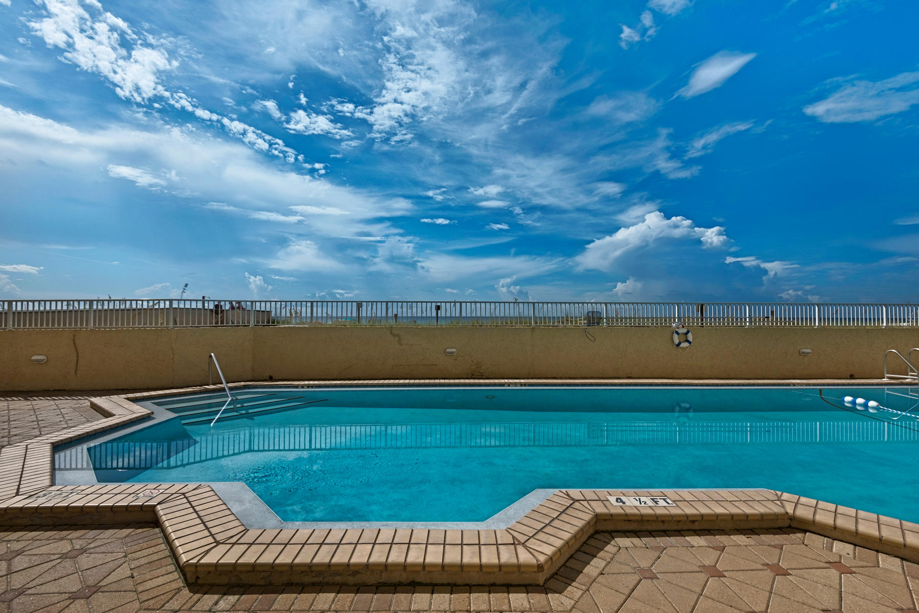 ISLAND ECHO CONDO - Residential