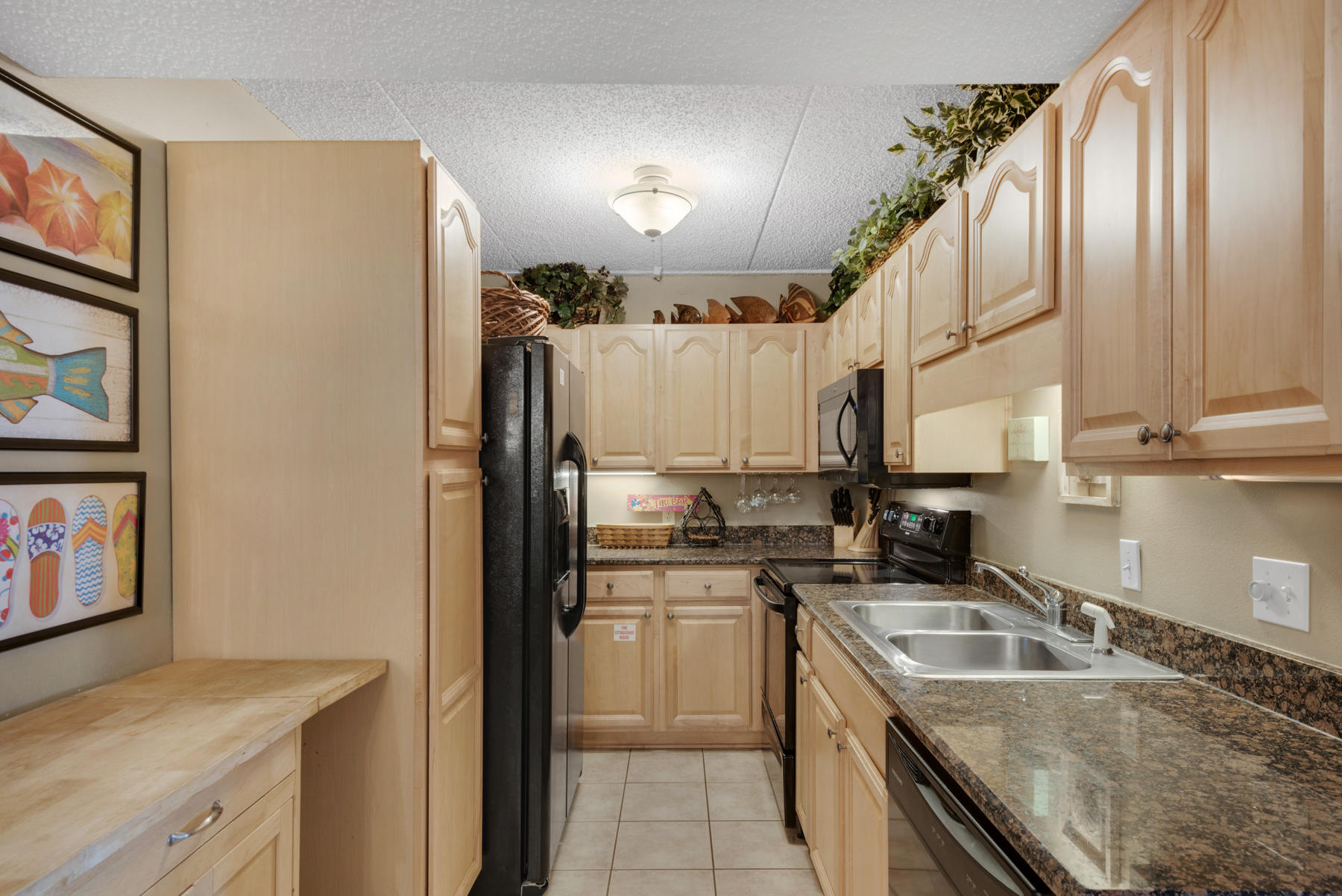 ISLAND ECHO CONDO - Residential