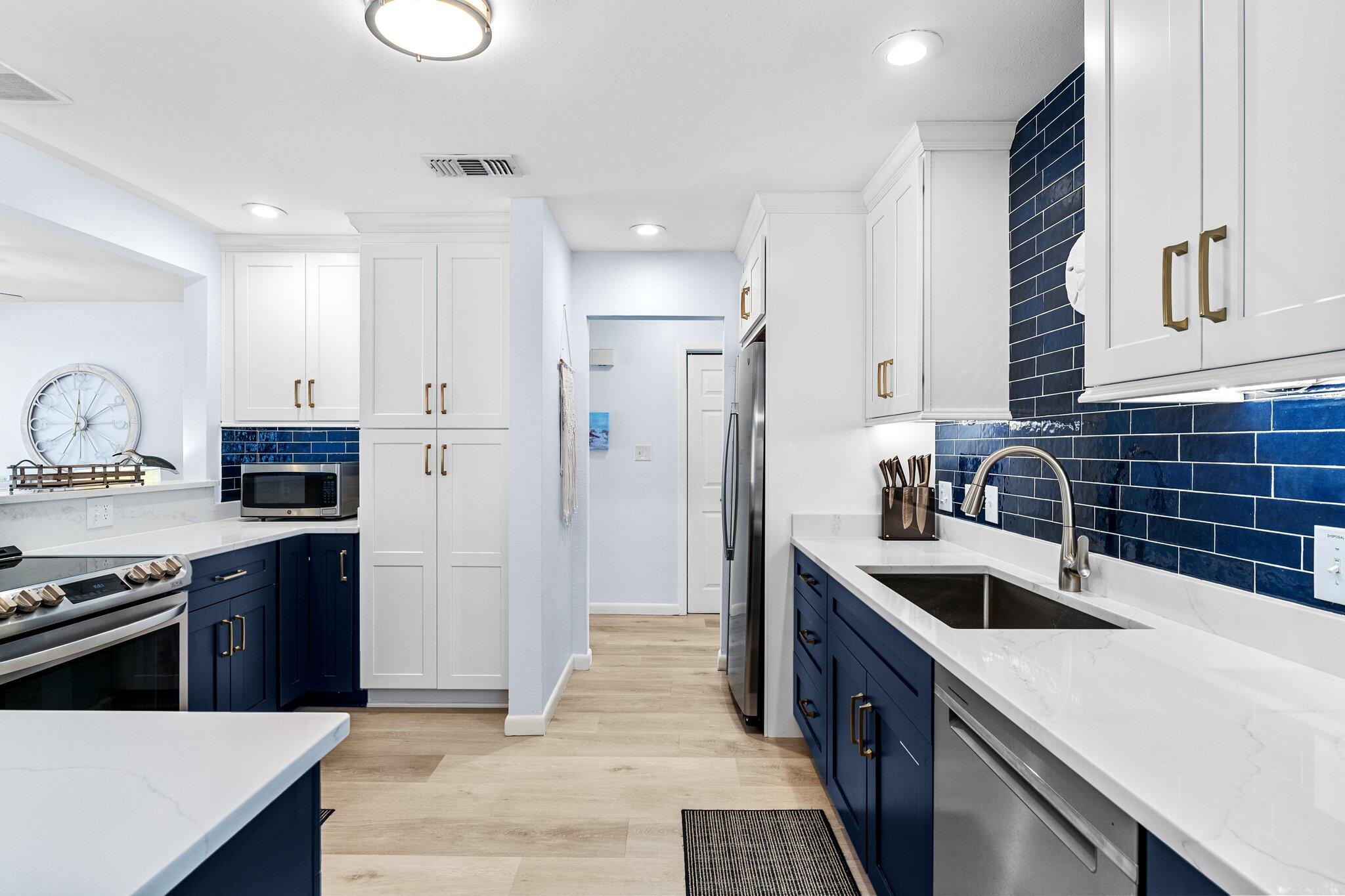 SANDPIPER VILLAGE - Residential