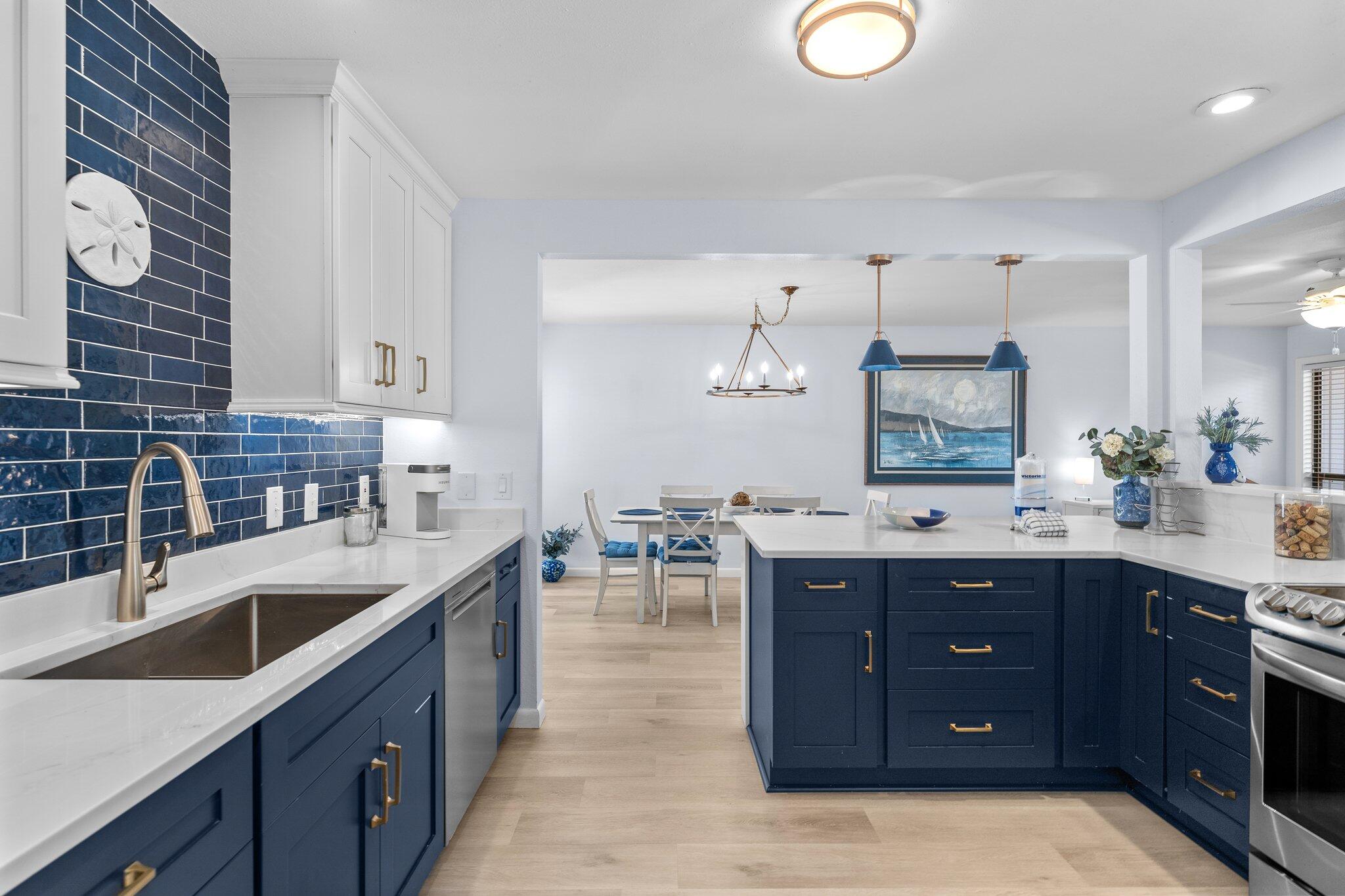 SANDPIPER VILLAGE - Residential