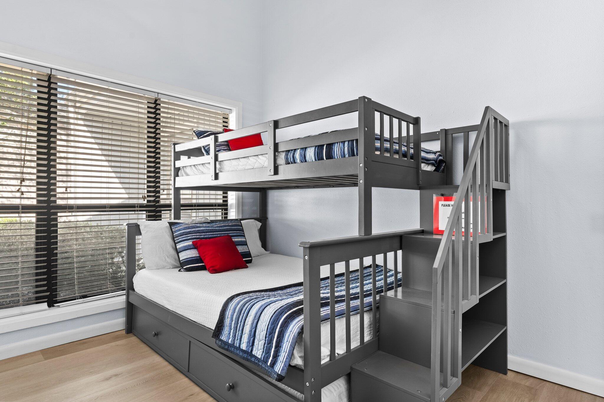 SANDPIPER VILLAGE - Residential
