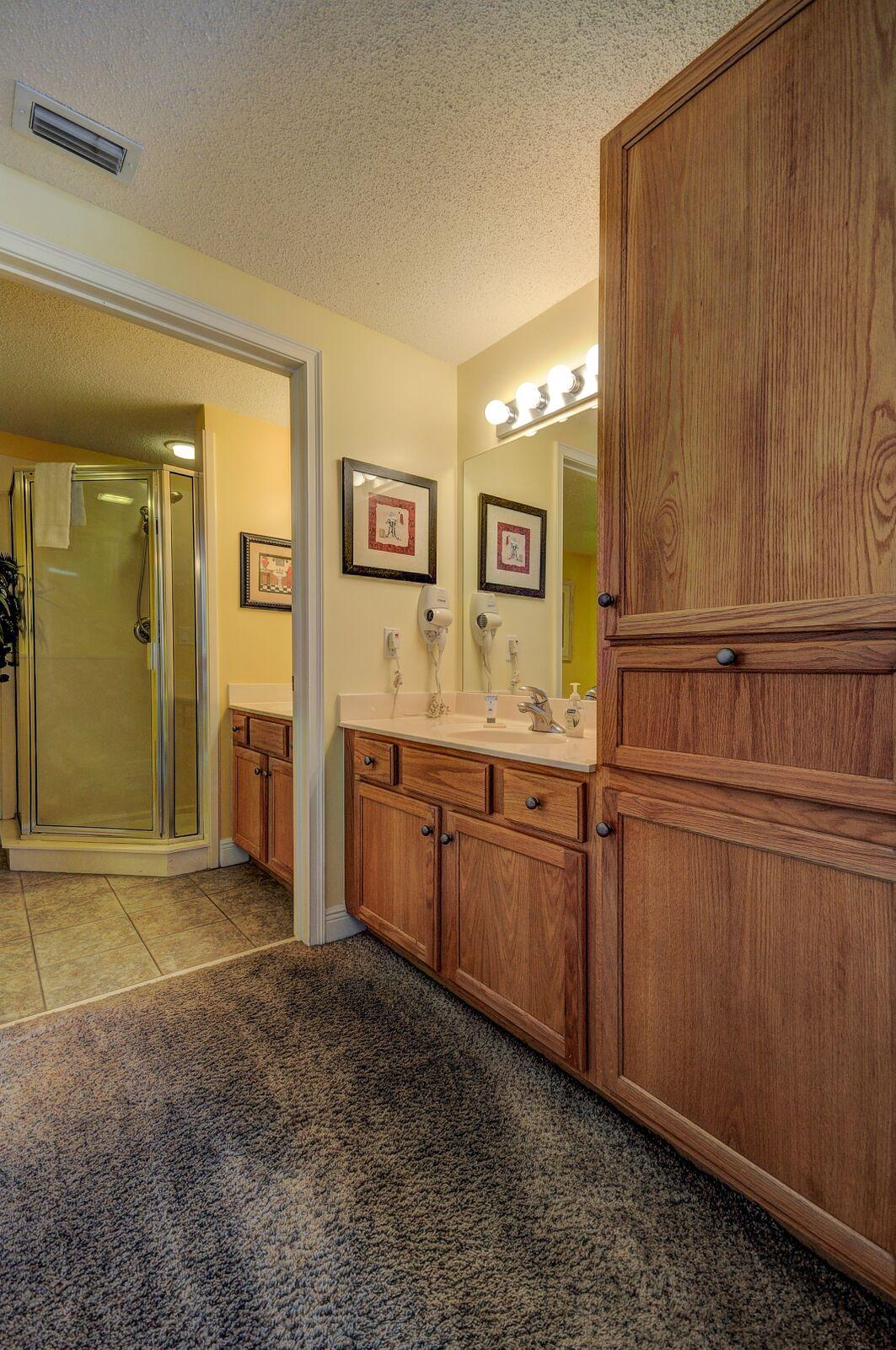 WATERS EDGE - Residential