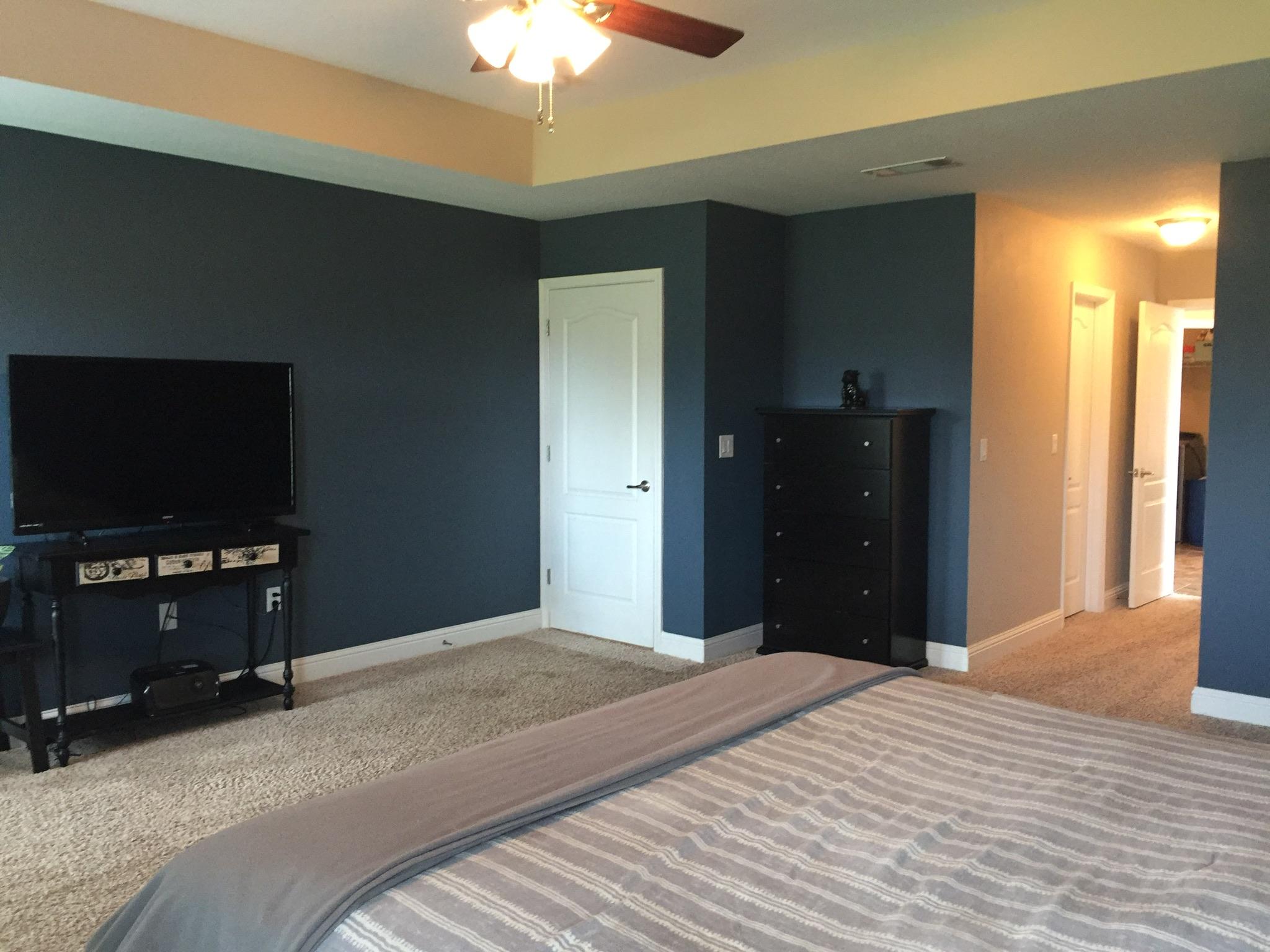 BROWNSTONE MANOR - Residential