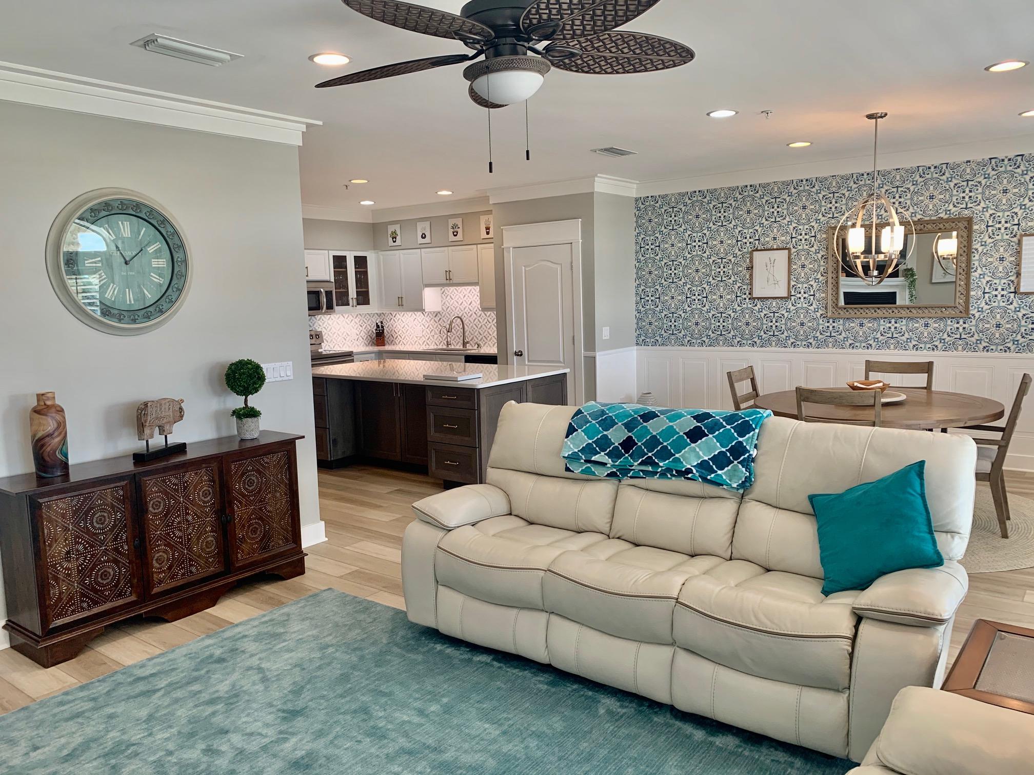 SEAVIEW VILLAS - Residential