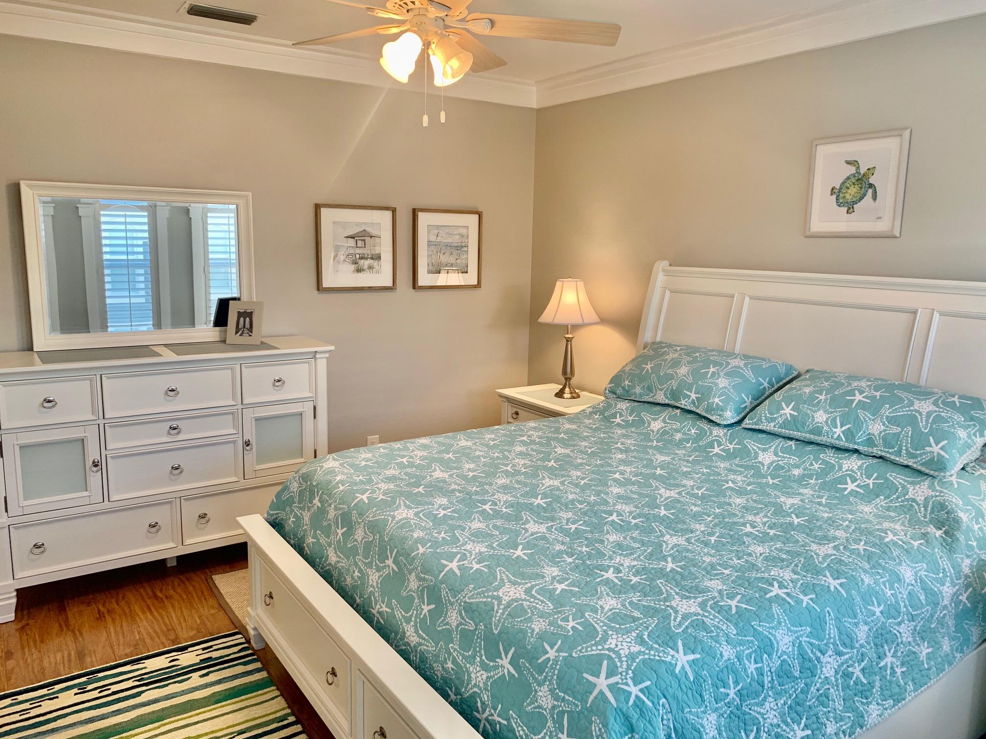 SEAVIEW VILLAS - Residential