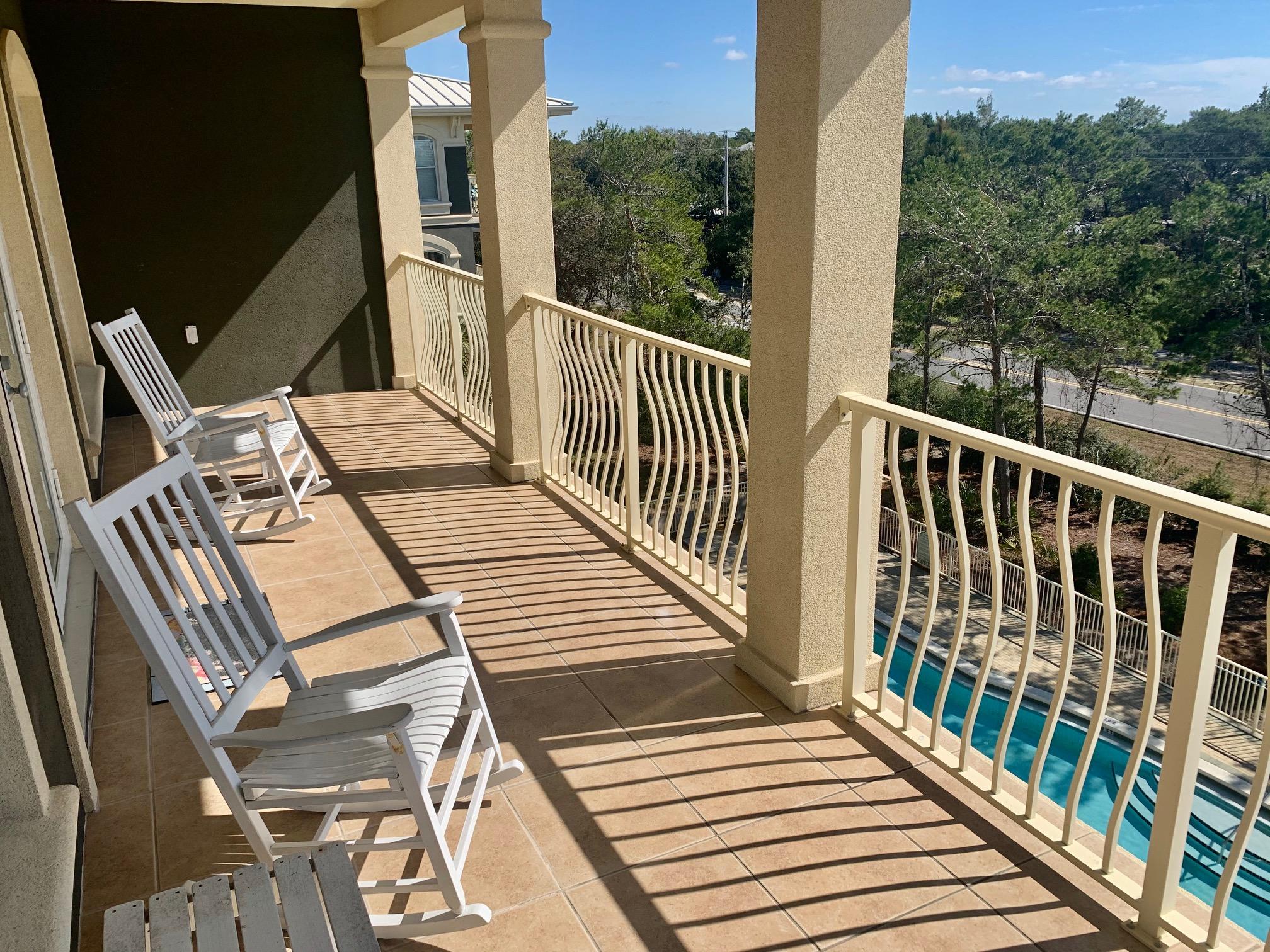 SEAVIEW VILLAS - Residential