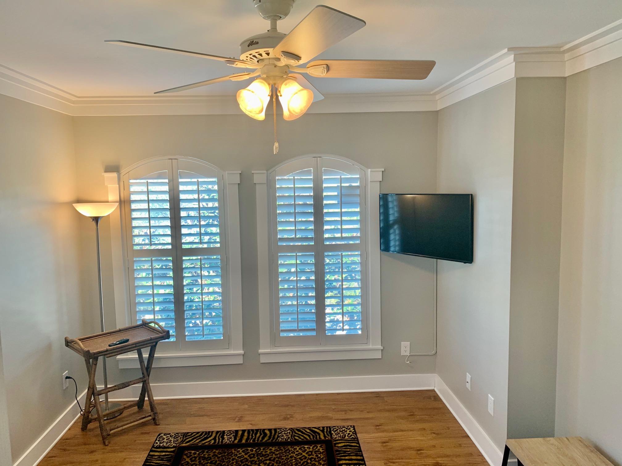 SEAVIEW VILLAS - Residential