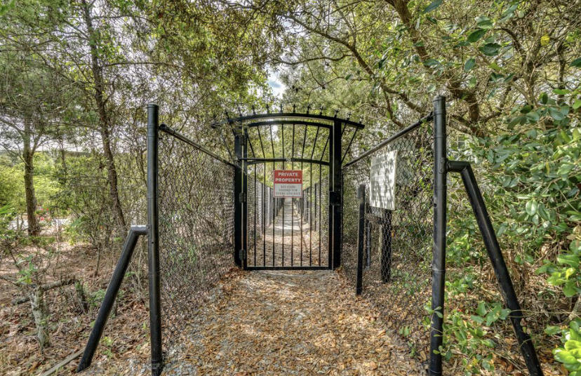 SEAVIEW VILLAS - Residential