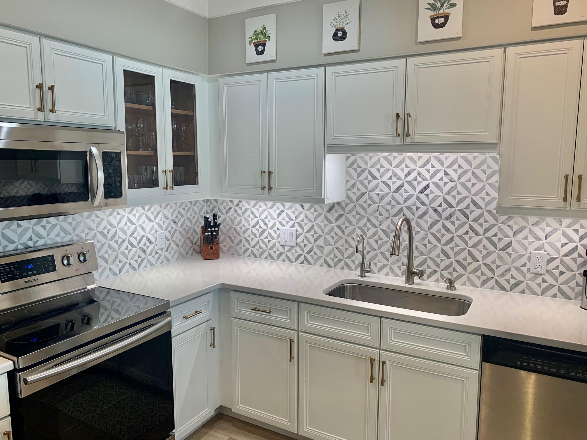 SEAVIEW VILLAS - Residential