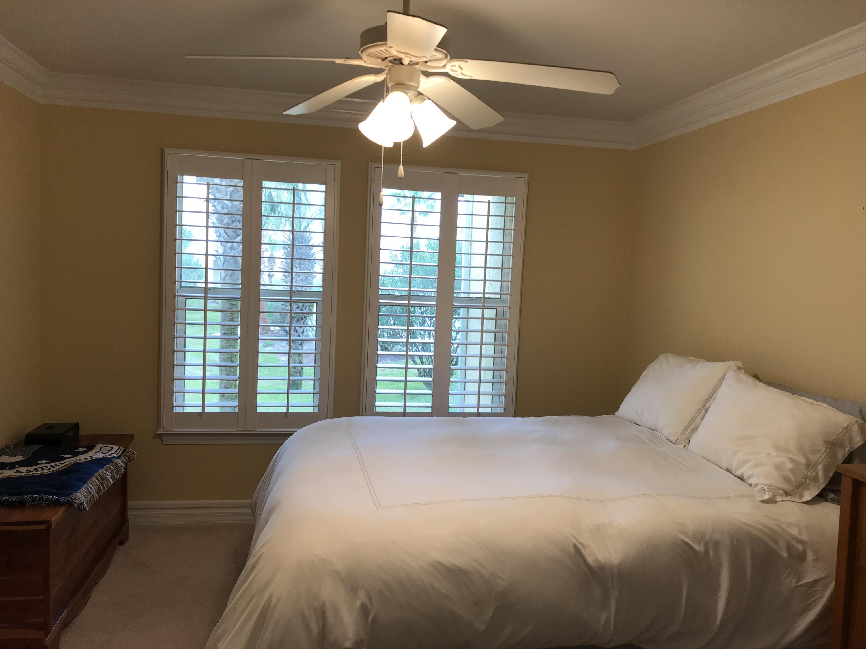 PARADISE POINT T/H - Residential Lease