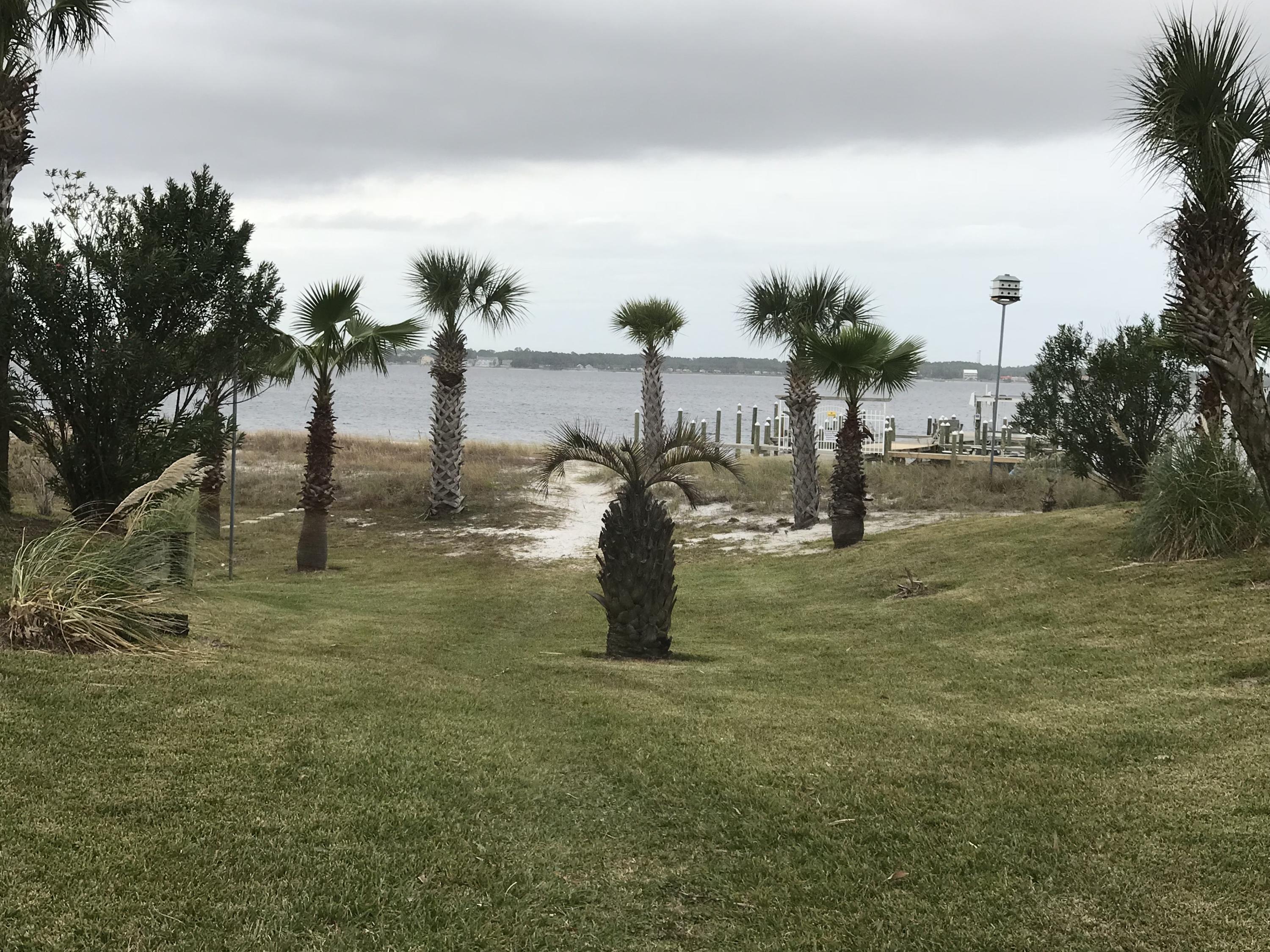 PARADISE POINT T/H - Residential Lease