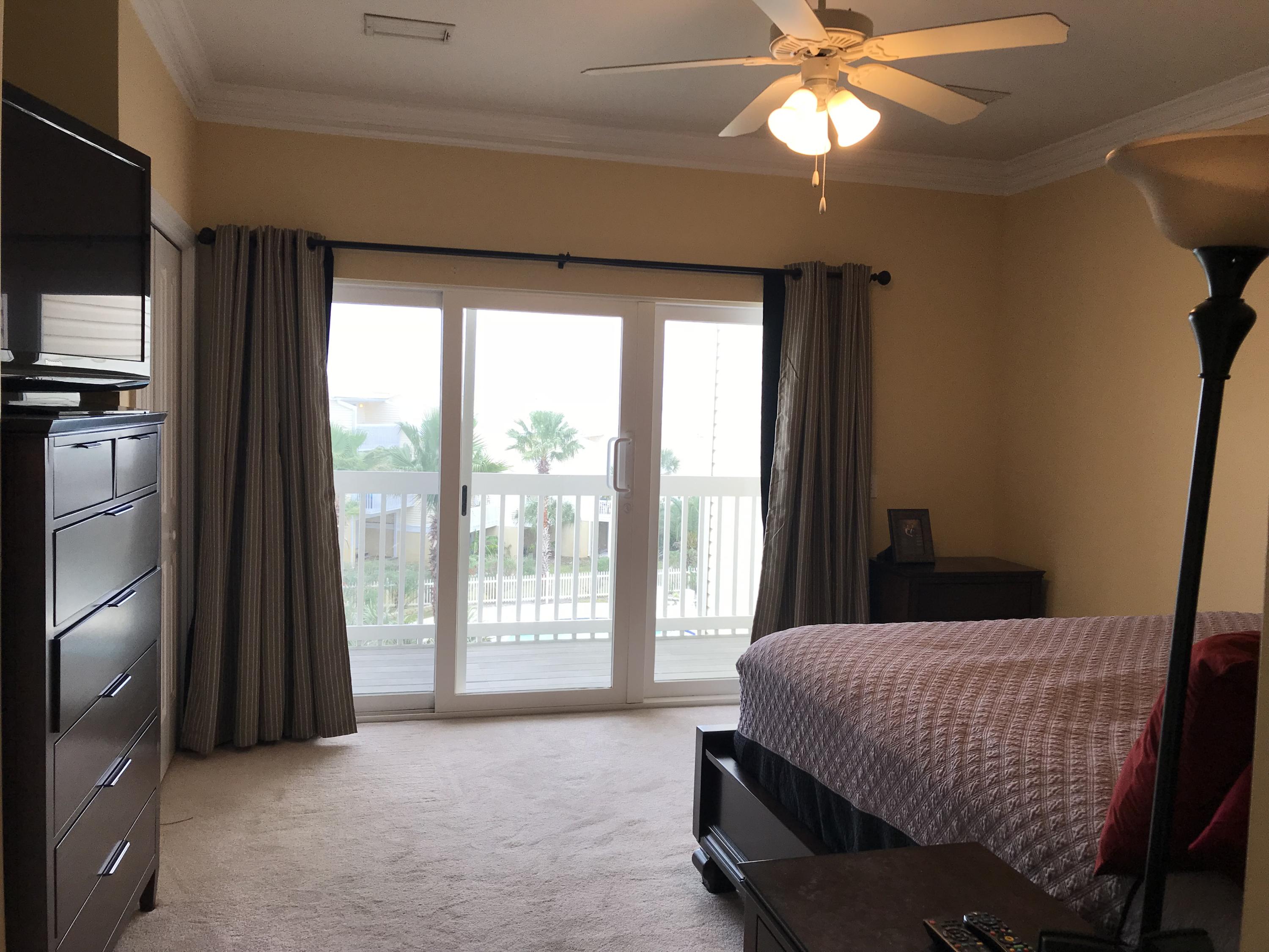 PARADISE POINT T/H - Residential Lease