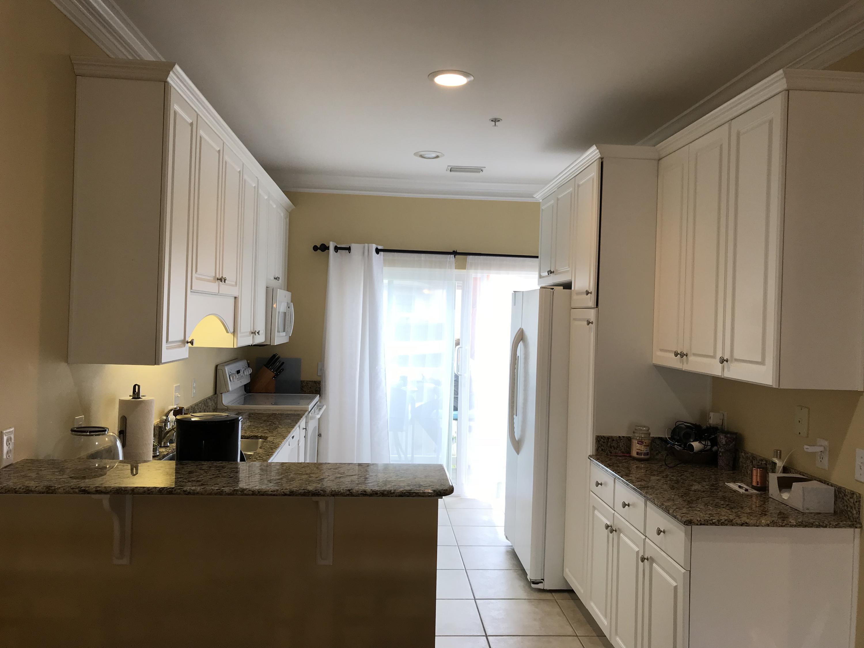 PARADISE POINT T/H - Residential Lease