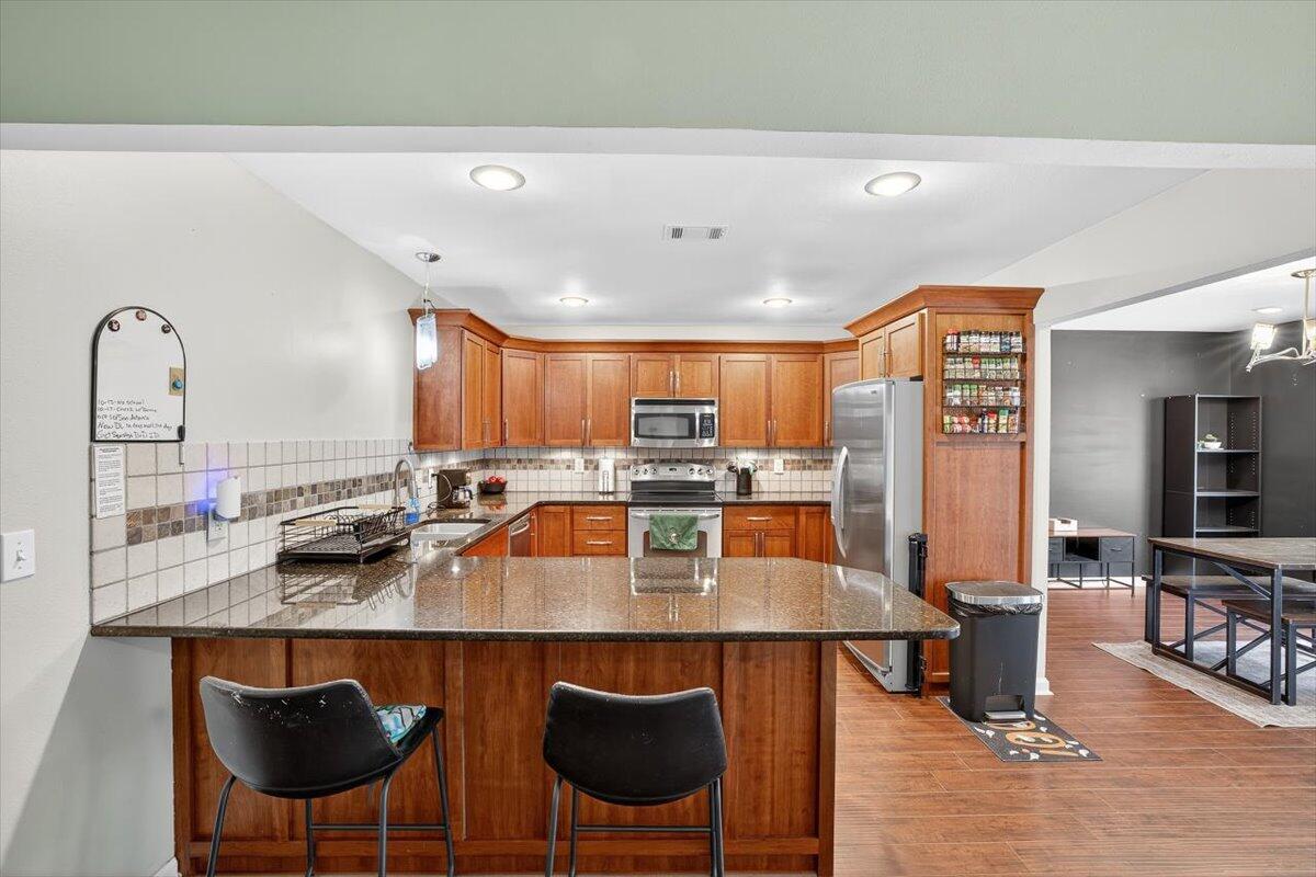 WESTVIEW ESTATES - Residential