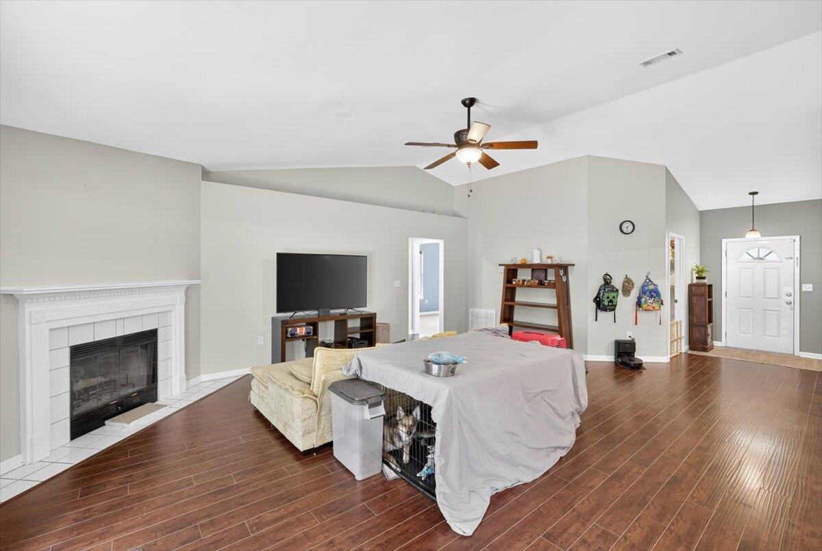WESTVIEW ESTATES - Residential