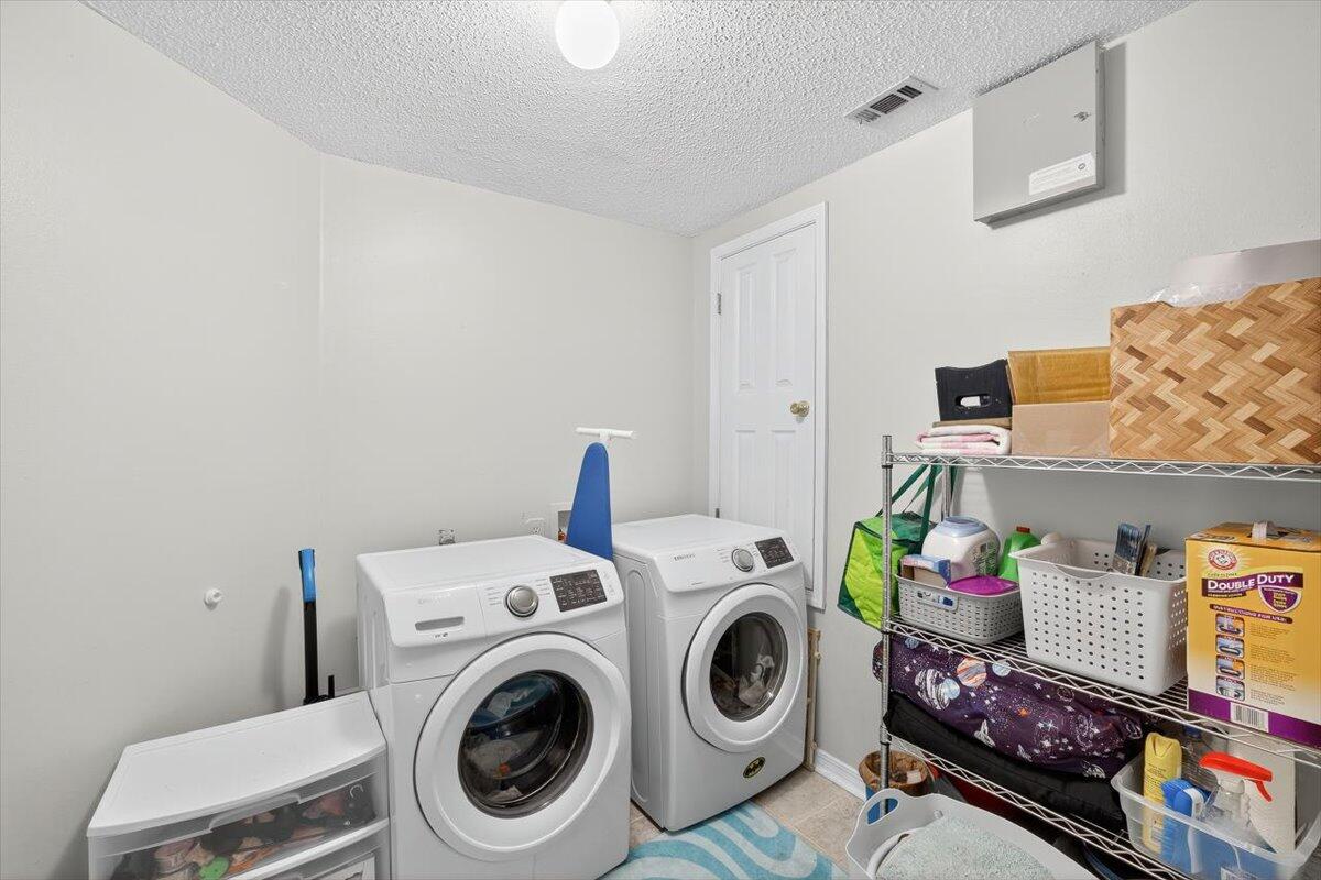 WESTVIEW ESTATES - Residential