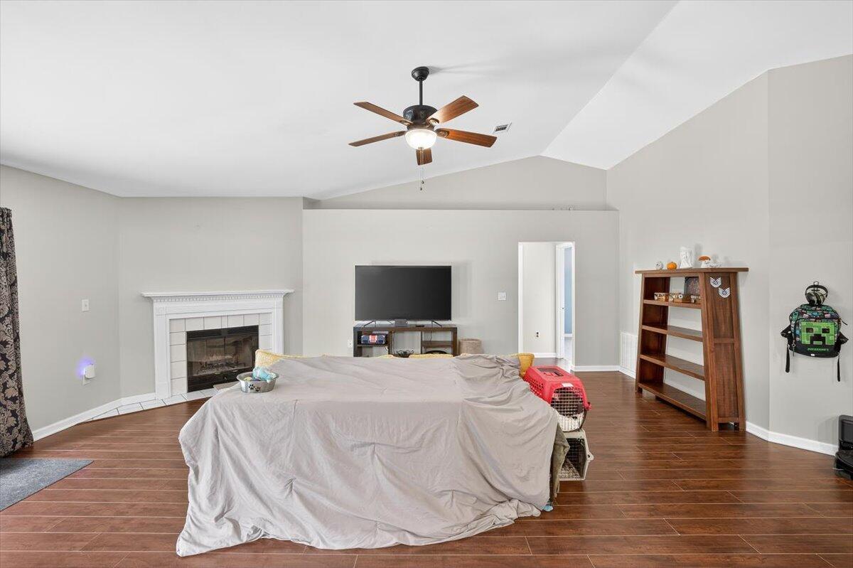 WESTVIEW ESTATES - Residential