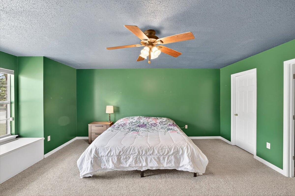 WESTVIEW ESTATES - Residential