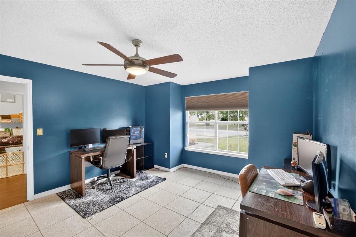 WESTVIEW ESTATES - Residential