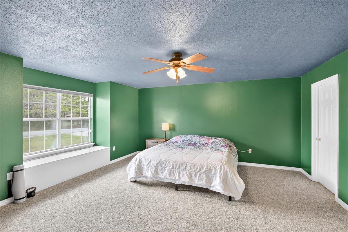 WESTVIEW ESTATES - Residential