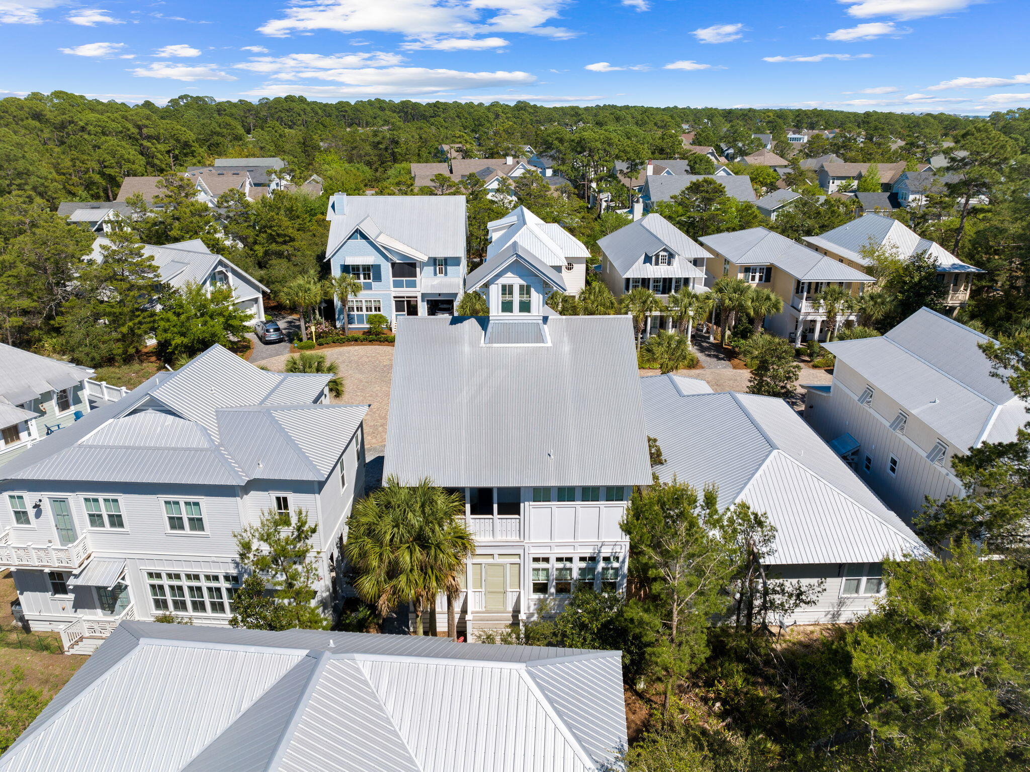 COTTAGES AT EASTERN LAKE - Residential