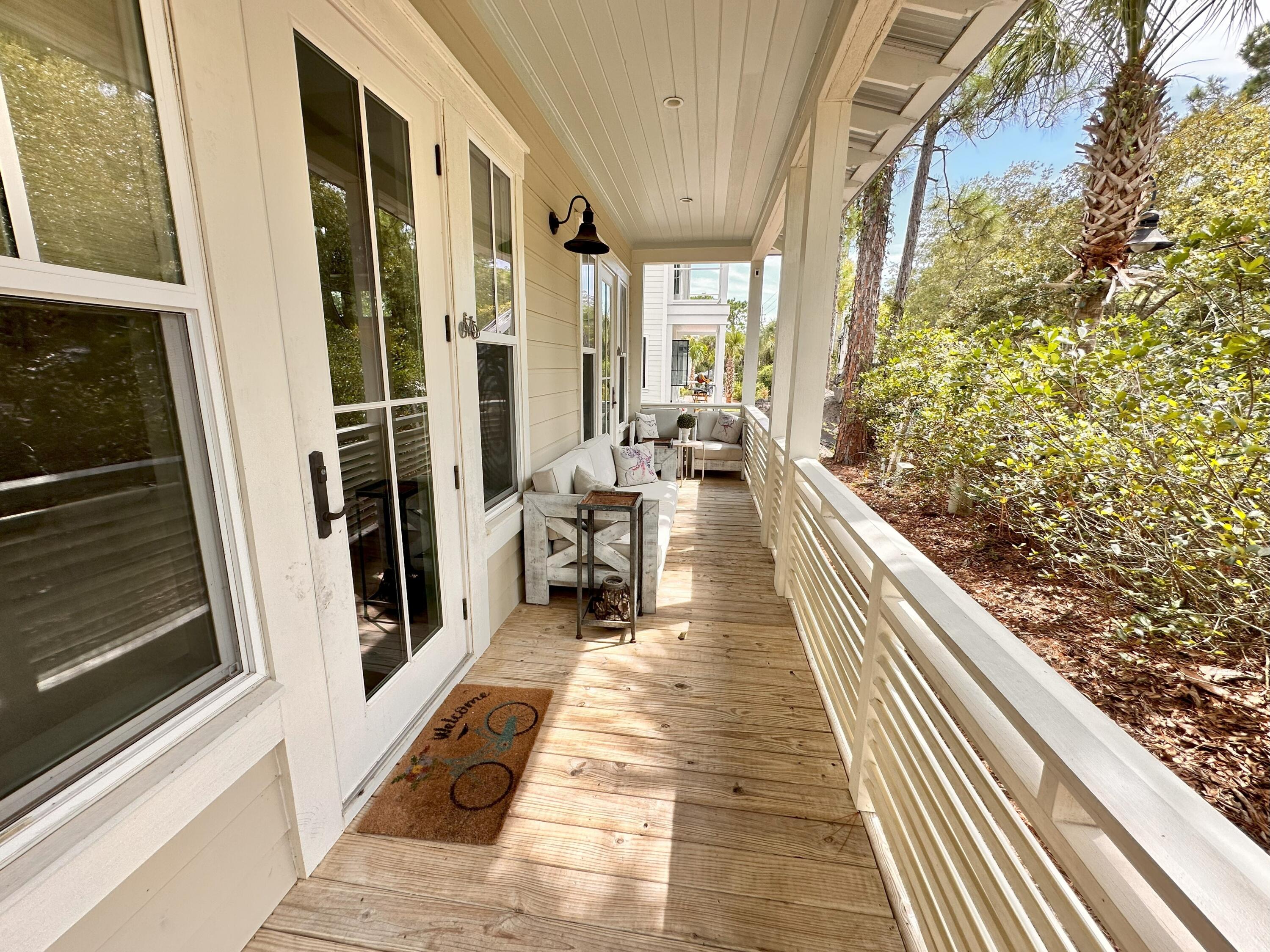 COTTAGES AT EASTERN LAKE - Residential