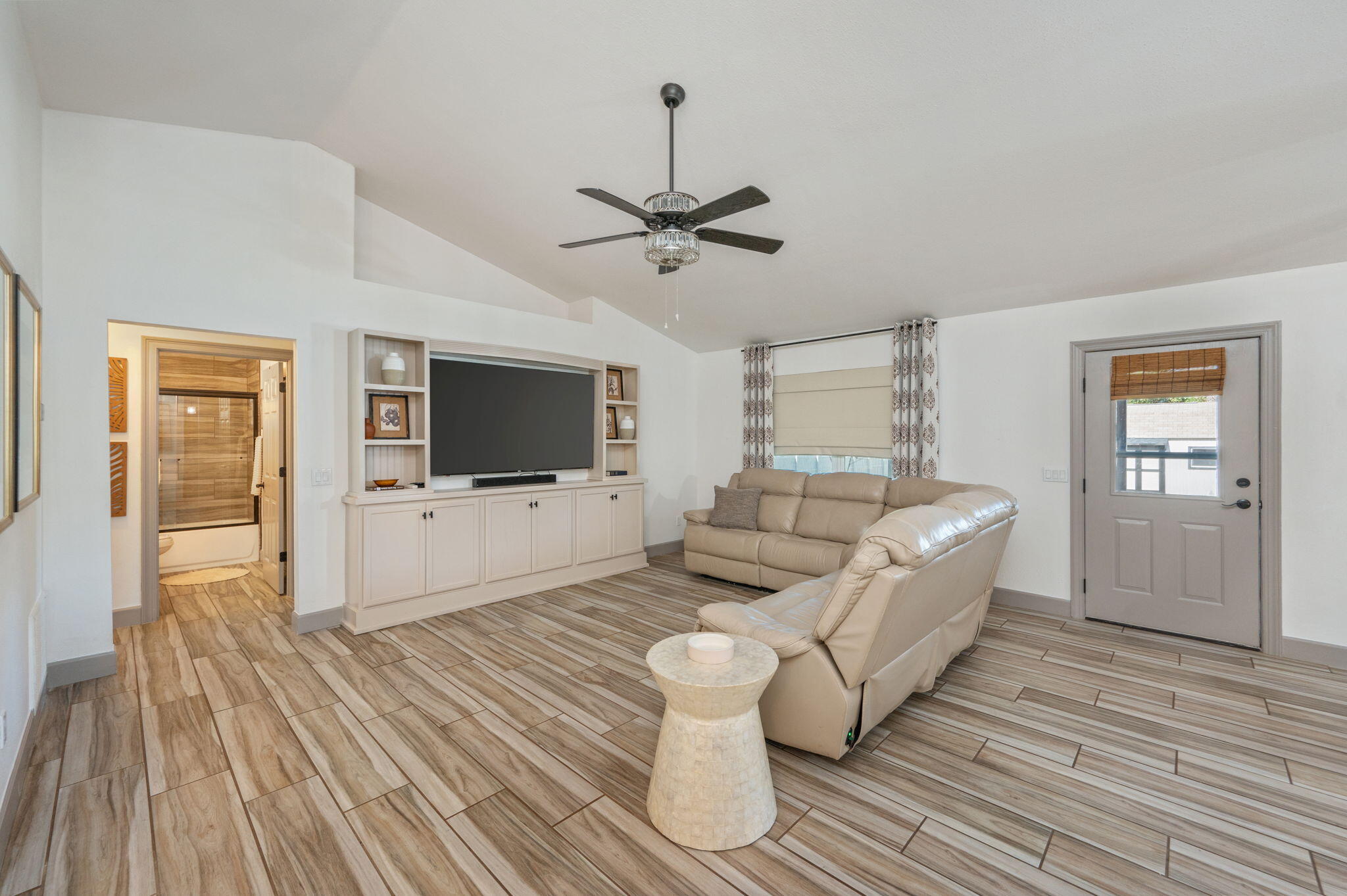 HOLLEY BY THE SEA - Residential