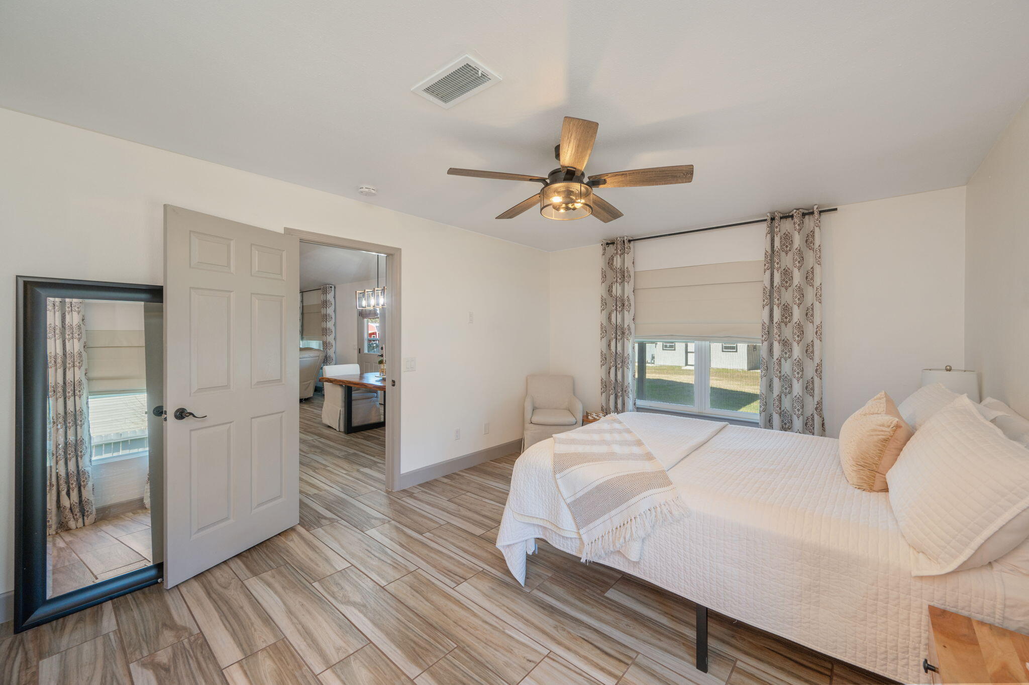 HOLLEY BY THE SEA - Residential