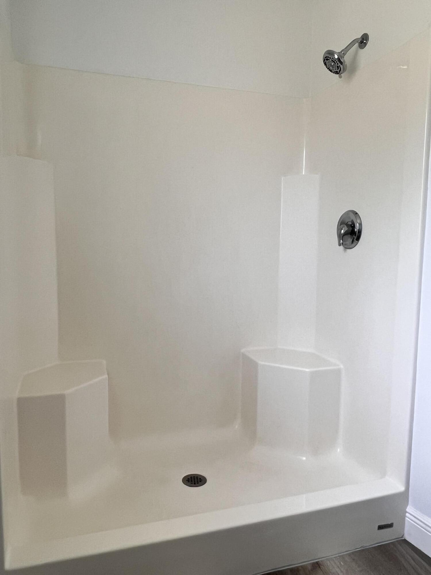 PLANTATION WOODS - Residential