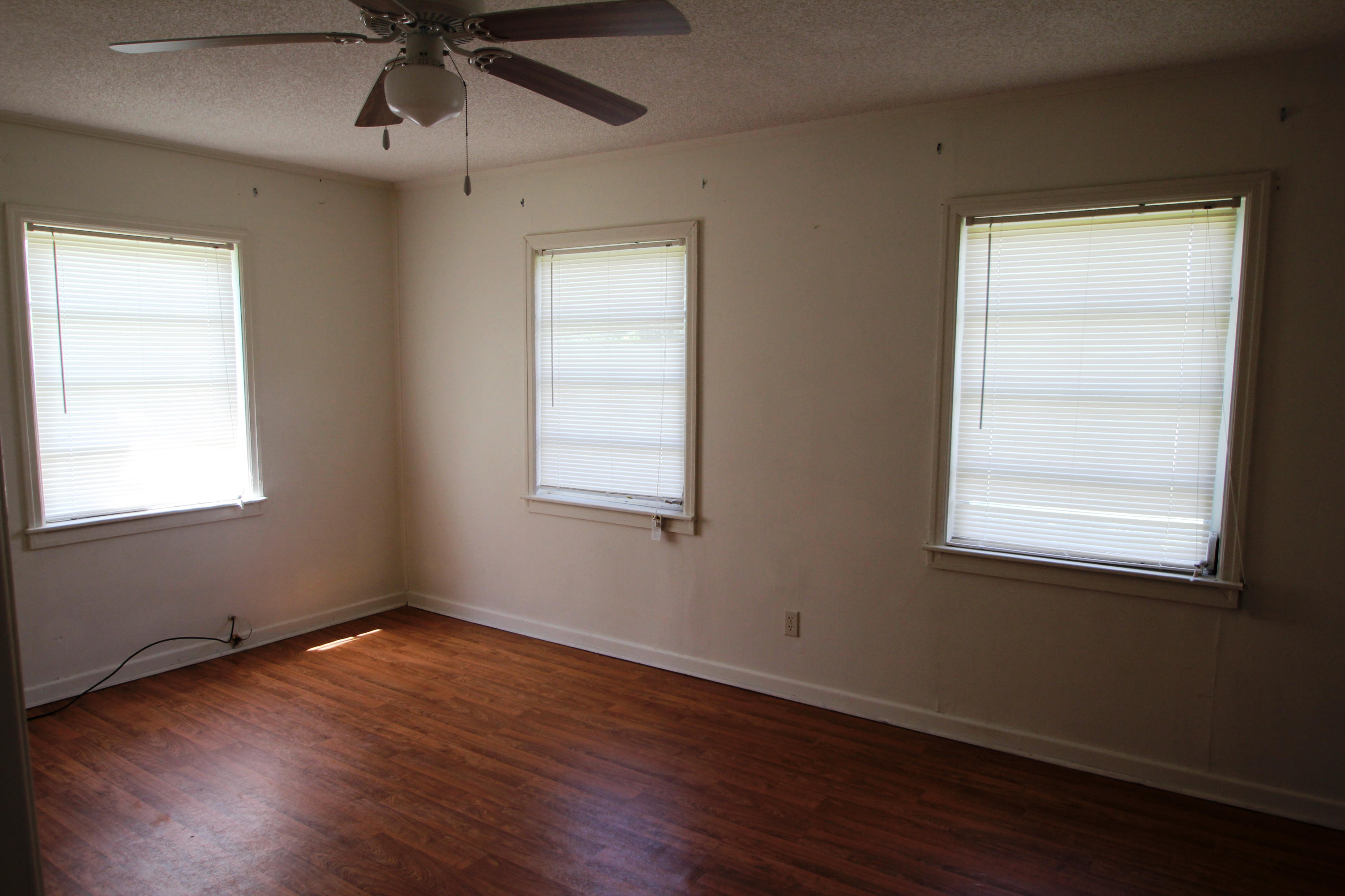 EDNEYS 2ND ADDN - Residential