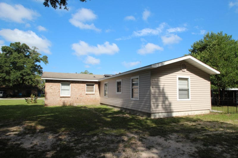 EDNEYS 2ND ADDN - Residential