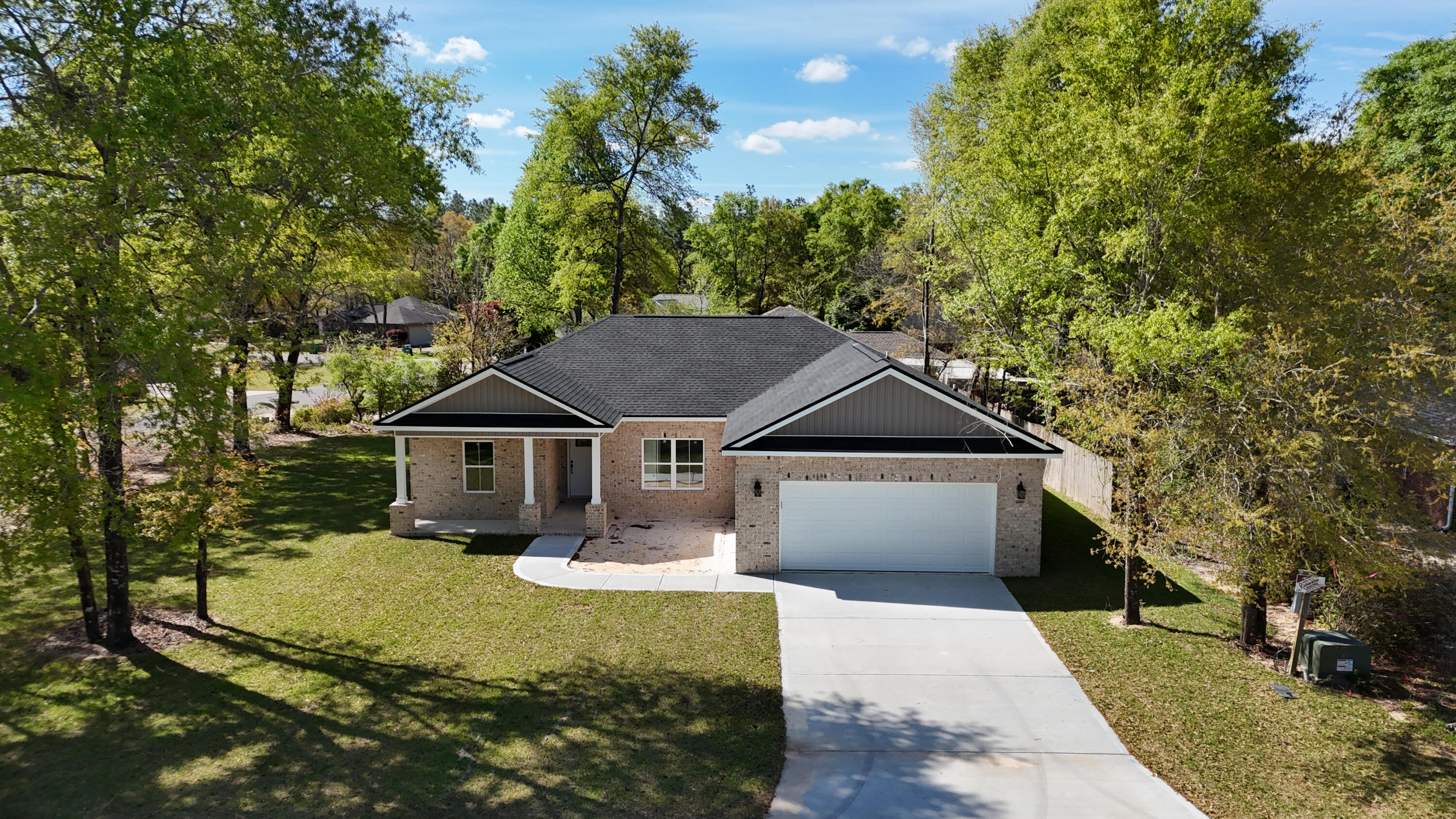 SPRING HOLLOW ESTATES - Residential