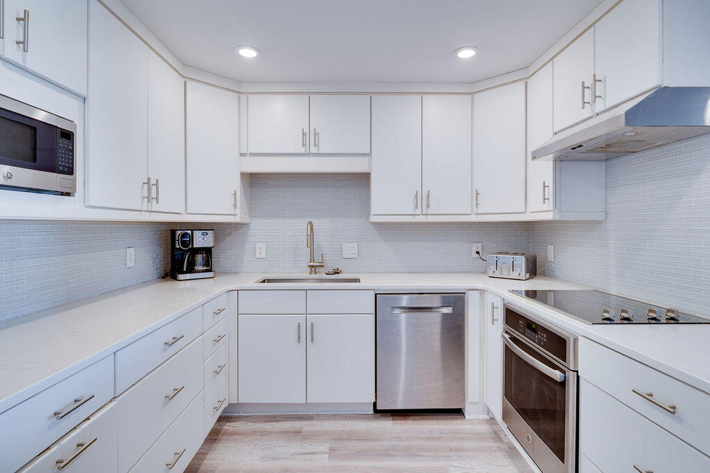 DOLPHIN POINT CONDO - Residential