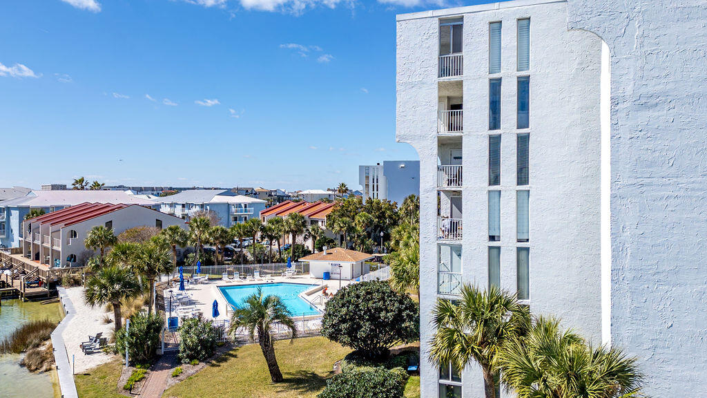 DOLPHIN POINT CONDO - Residential