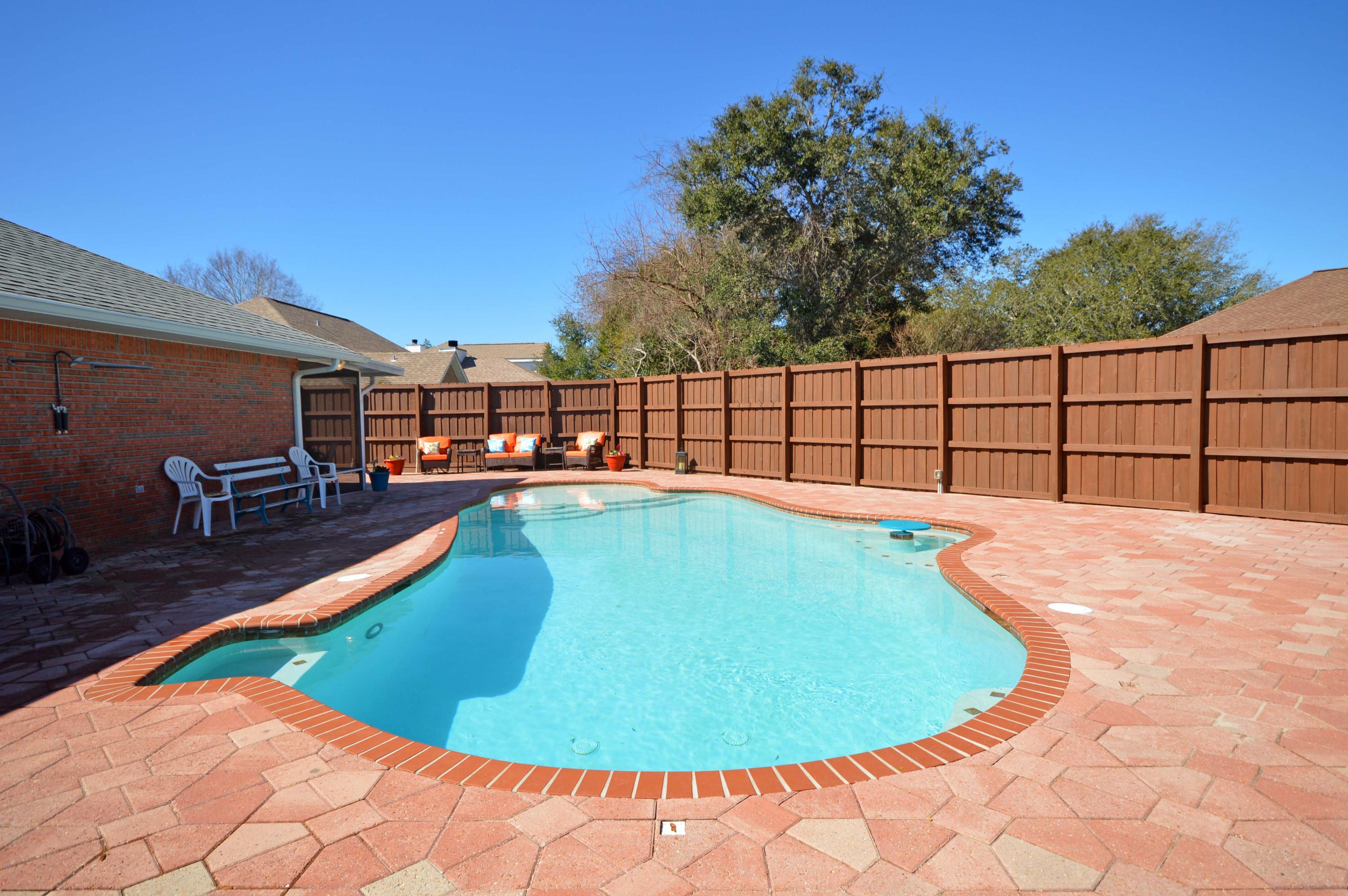 RIDGE WOOD MANOR - Residential