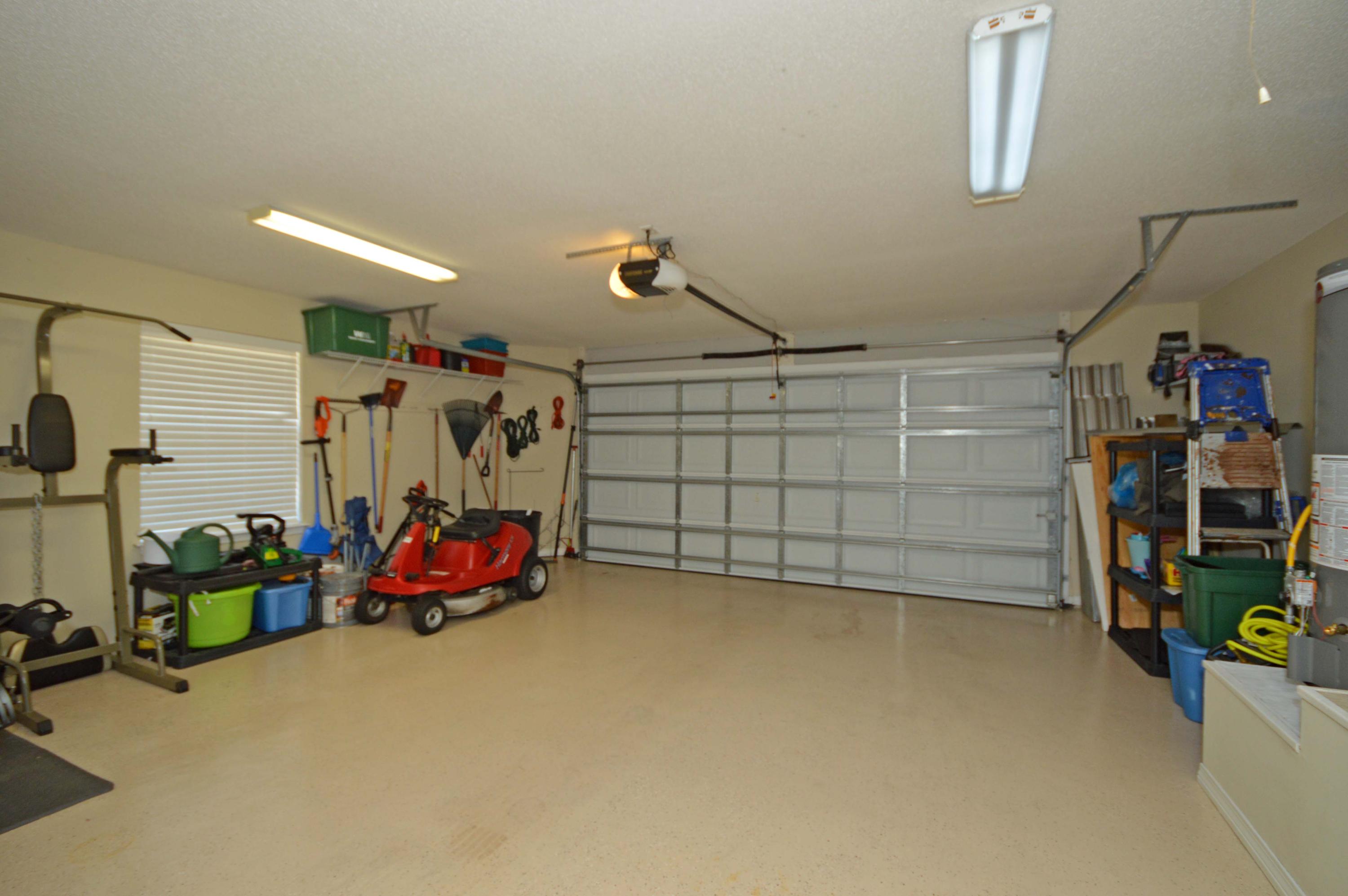 RIDGE WOOD MANOR - Residential