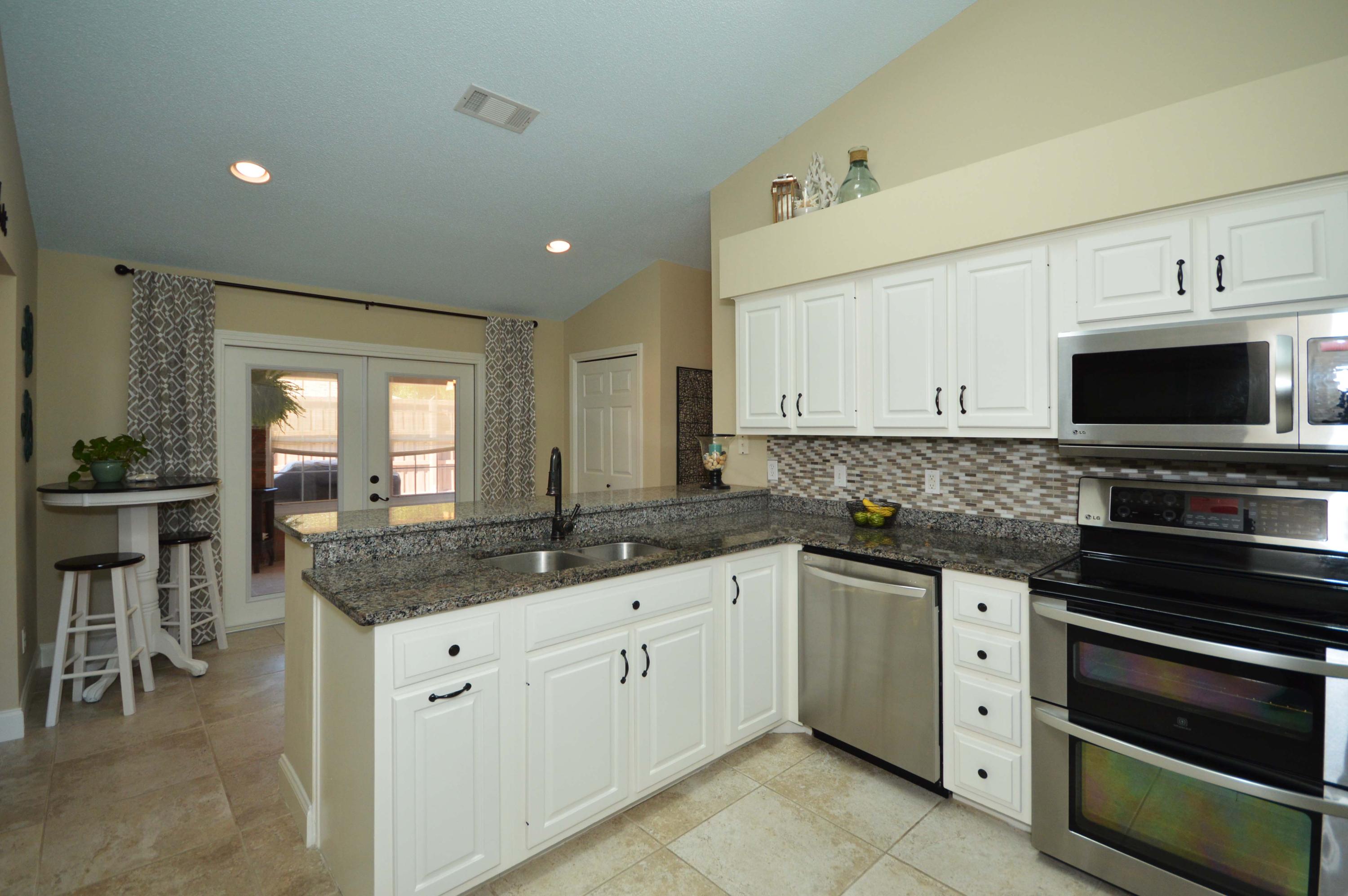 RIDGE WOOD MANOR - Residential