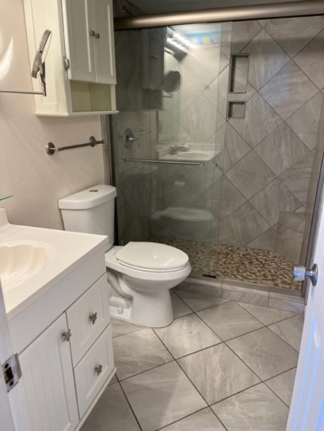 DOLPHIN POINT CONDO - Residential Lease